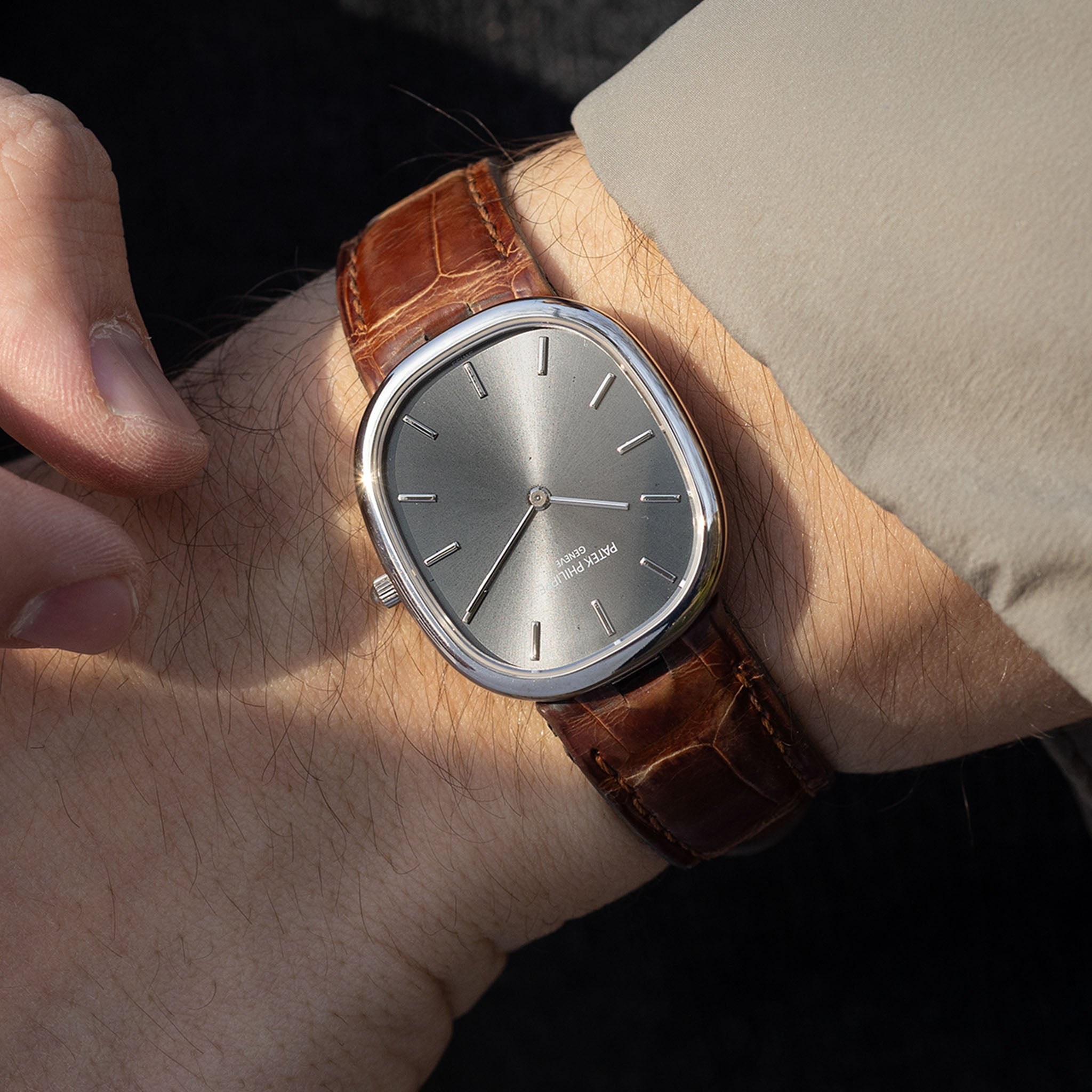 ساعت مچی پتک فیلیپ Patek Philippe Ellipse 3738G طلا سفید اتوماتیک دهه ۲۰۰۰