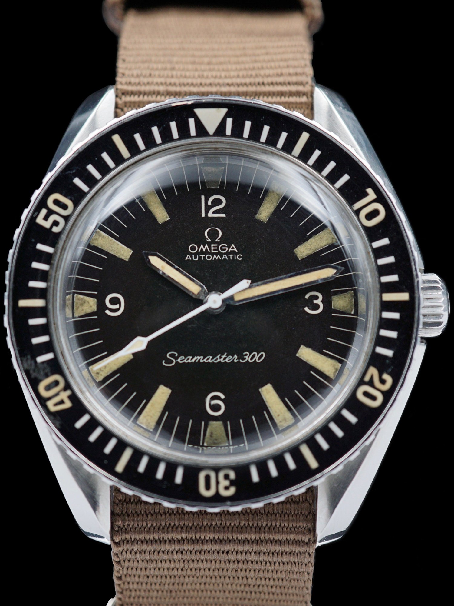 تصویر منبع؛ ساعت امگا Omega Seamaster 300 رفرنس 165.024 سال ۱۹۶۷
