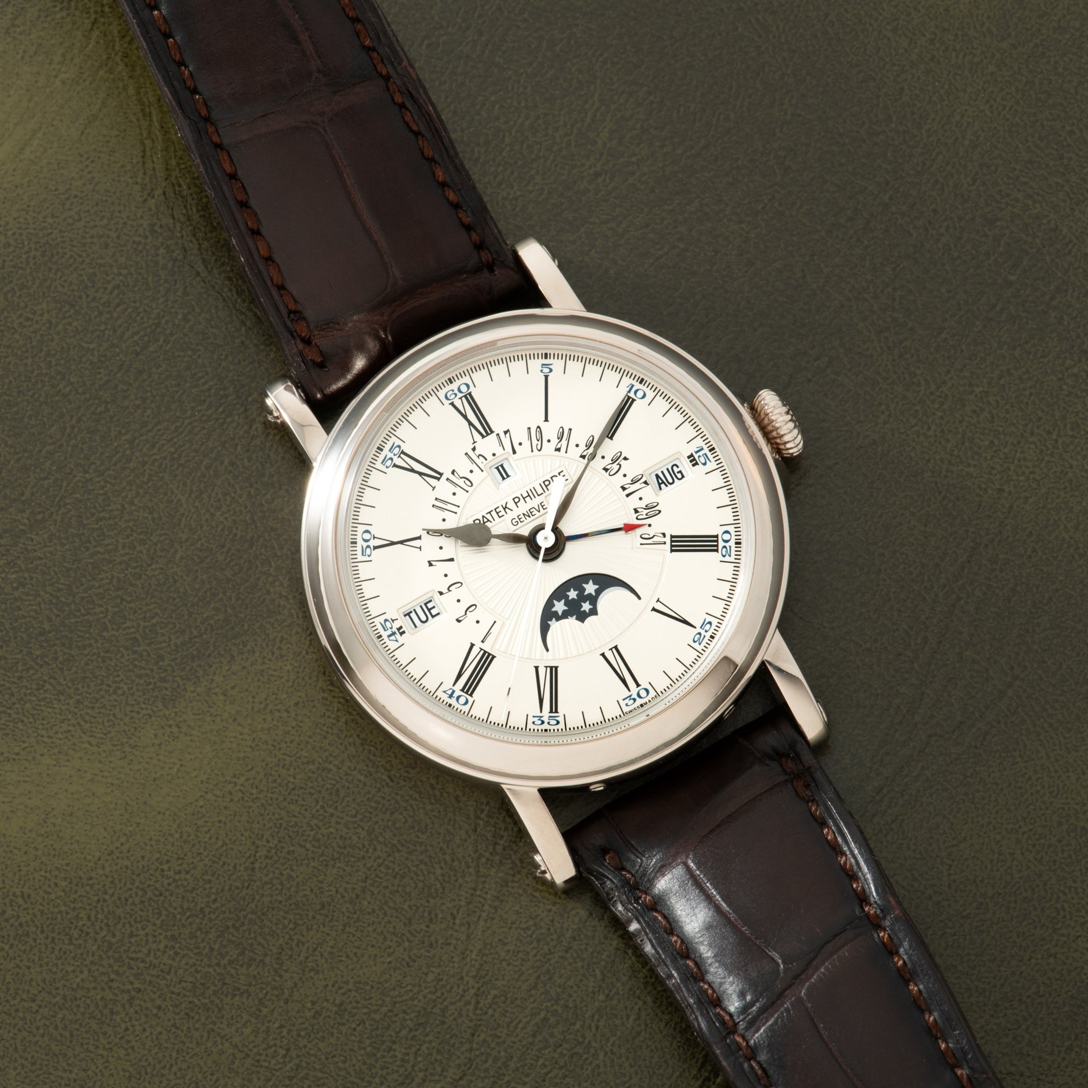 تصویر منبع؛ ساعت Patek Philippe Retrograde Perpetual Calendar مدل 5159G-001