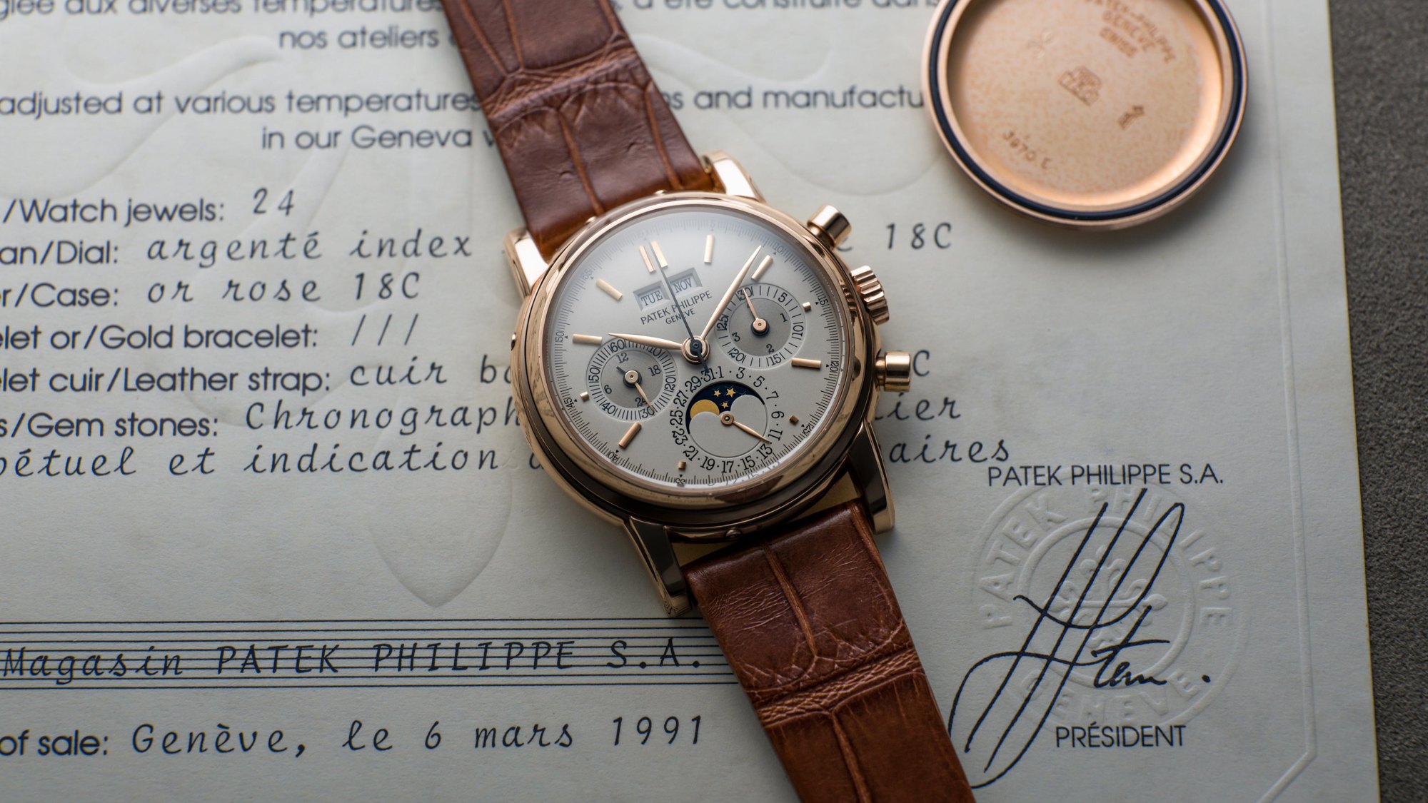 تصویر منبع؛ ساعت مچی Patek Philippe رفرنس 3970ER کرنوگراف تقویم دائمی سری دوم طلای رزگلد
