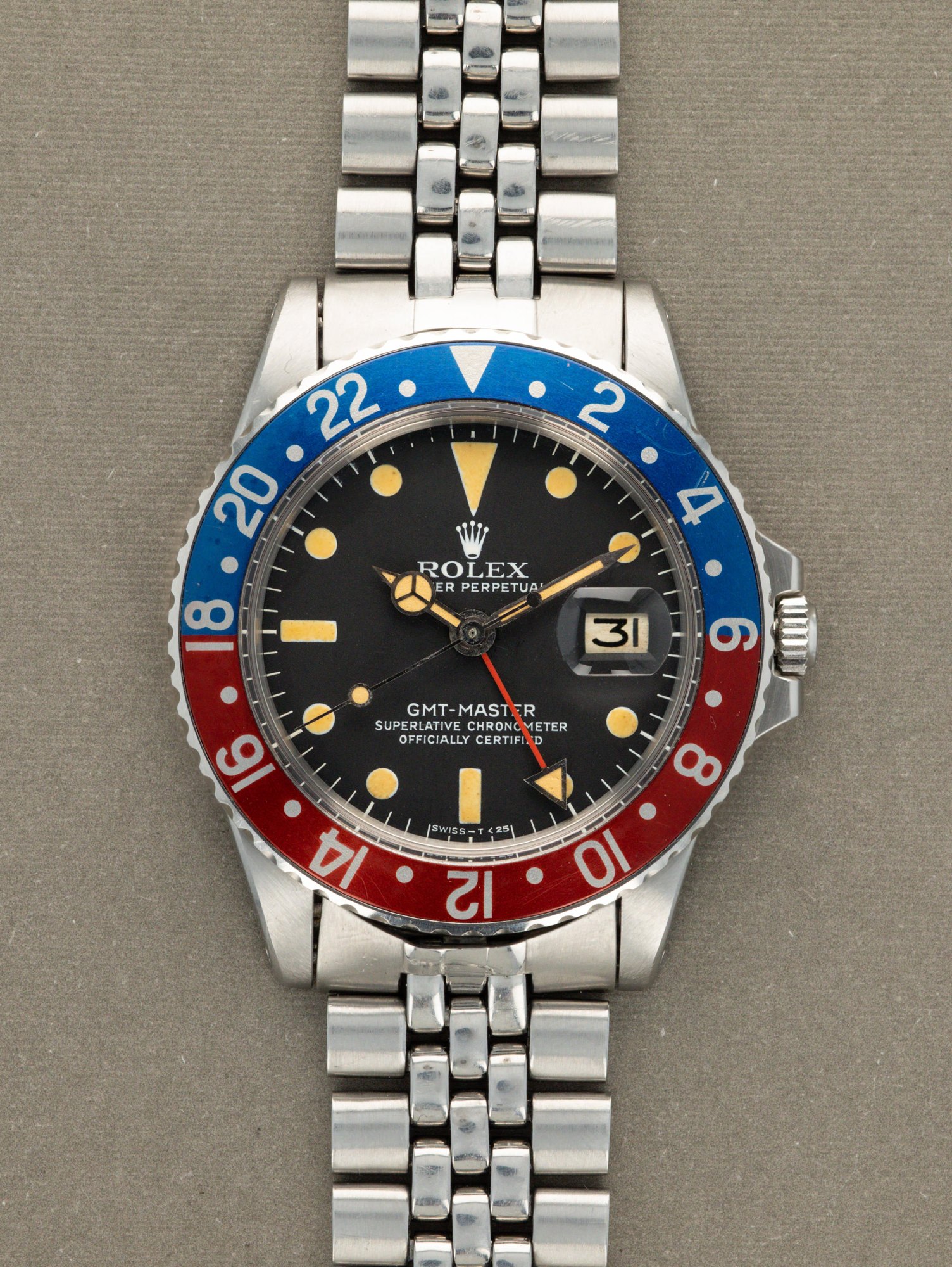 تصویر منبع؛ ساعت مچی Rolex GMT-Master رفرنس 1675 مدل Pepsi MK4