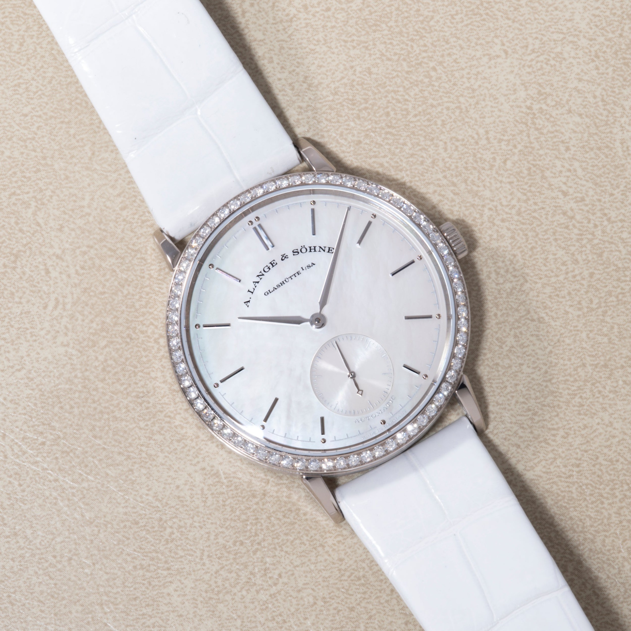 تصویر منبع؛ ساعت مچی A. Lange & Söhne Saxonia