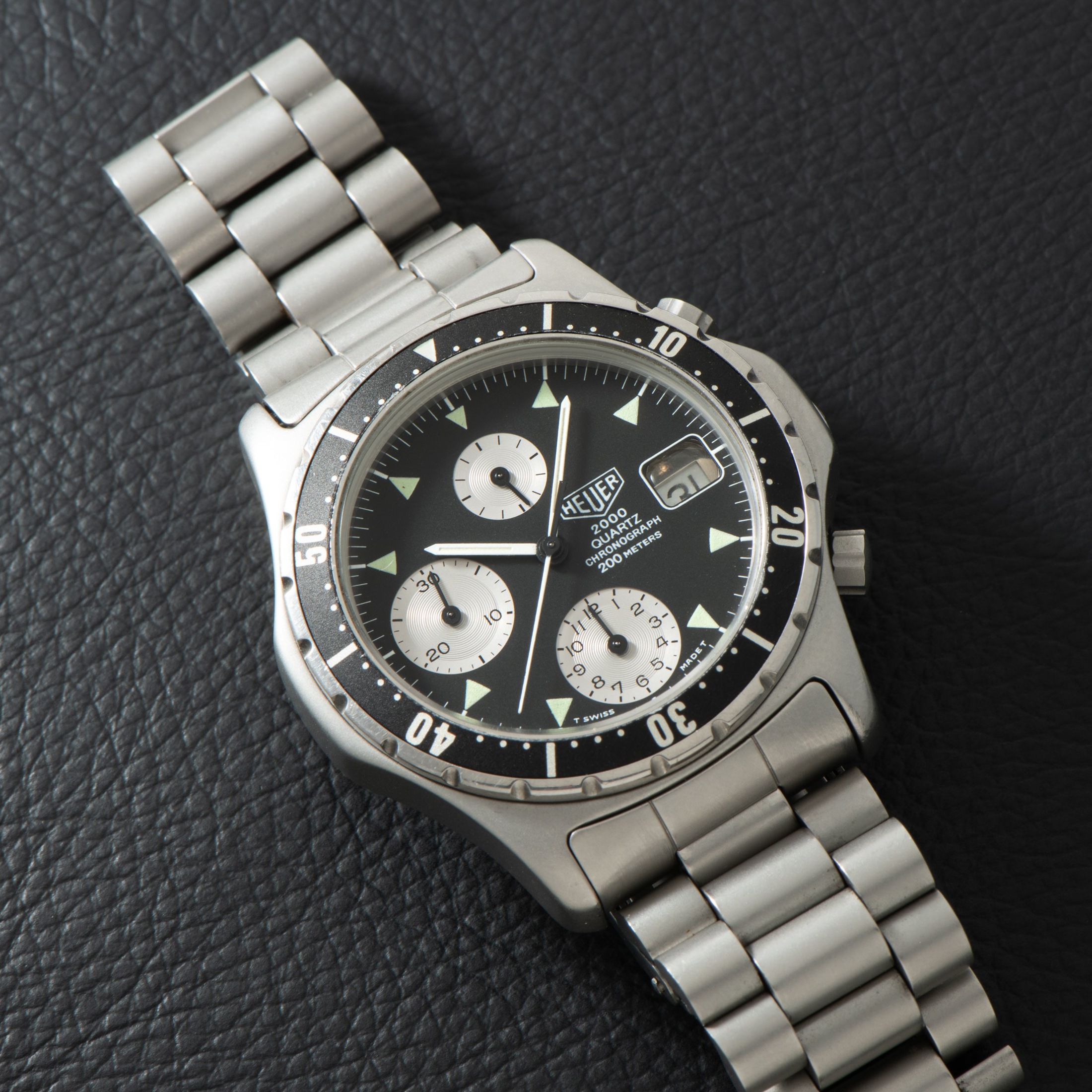 تصویر منبع؛ ساعت کرنوگراف Heuer 2000 Quartz