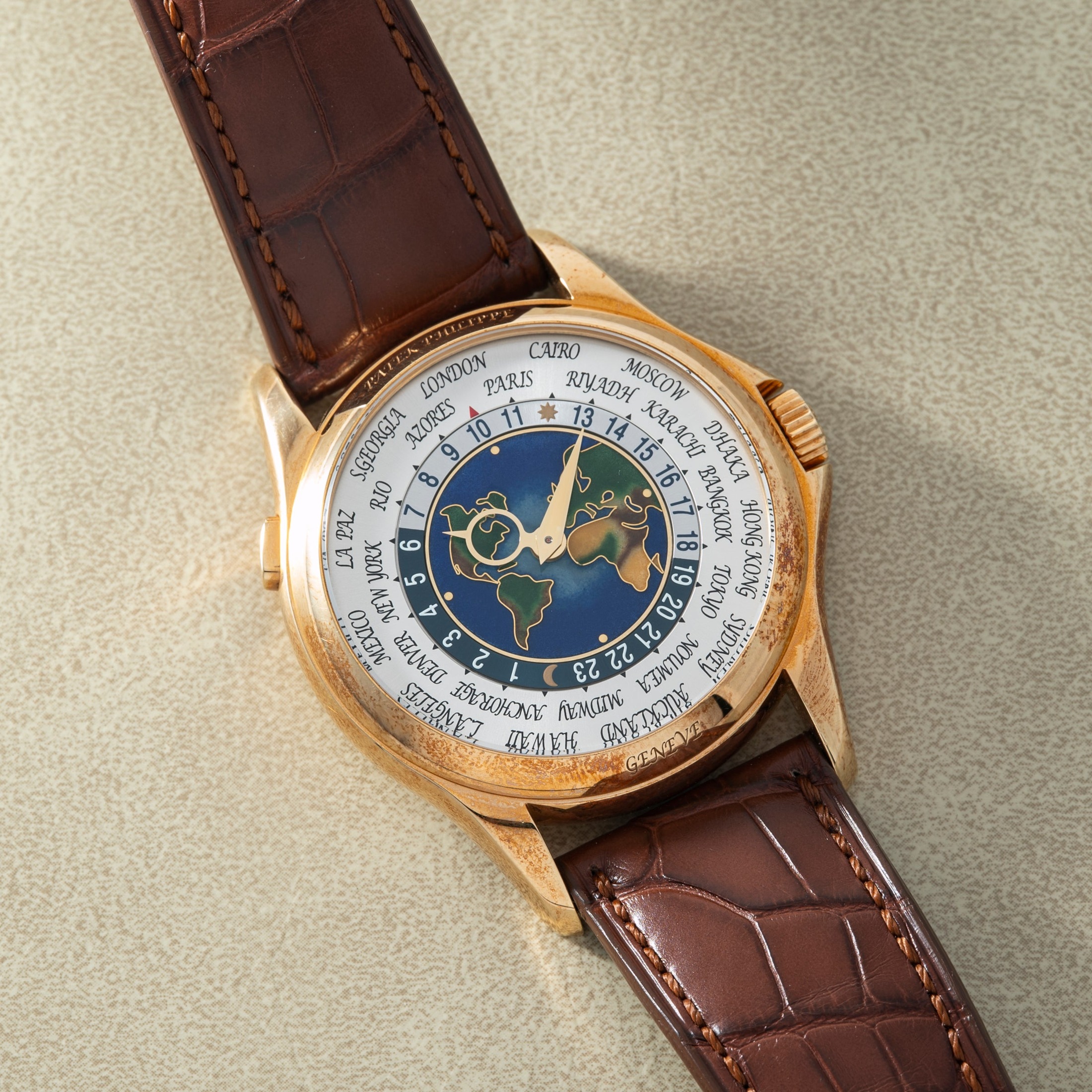 تصویر منبع؛ ساعت مچی Patek Philippe World Time Cloisonné رفرنس 5131J-014