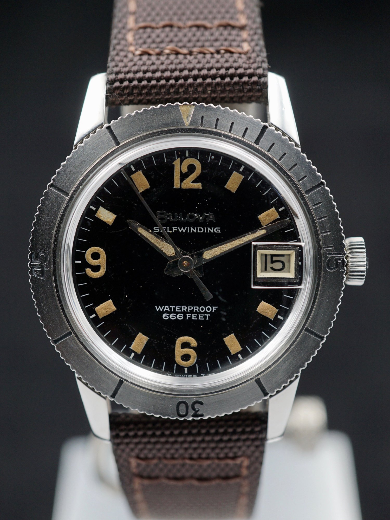 تصویر منبع؛ ساعت مچی غواصی Bulova Snorkel خودکوک مدل ۱۹۶۴ با رفرنس 386-1