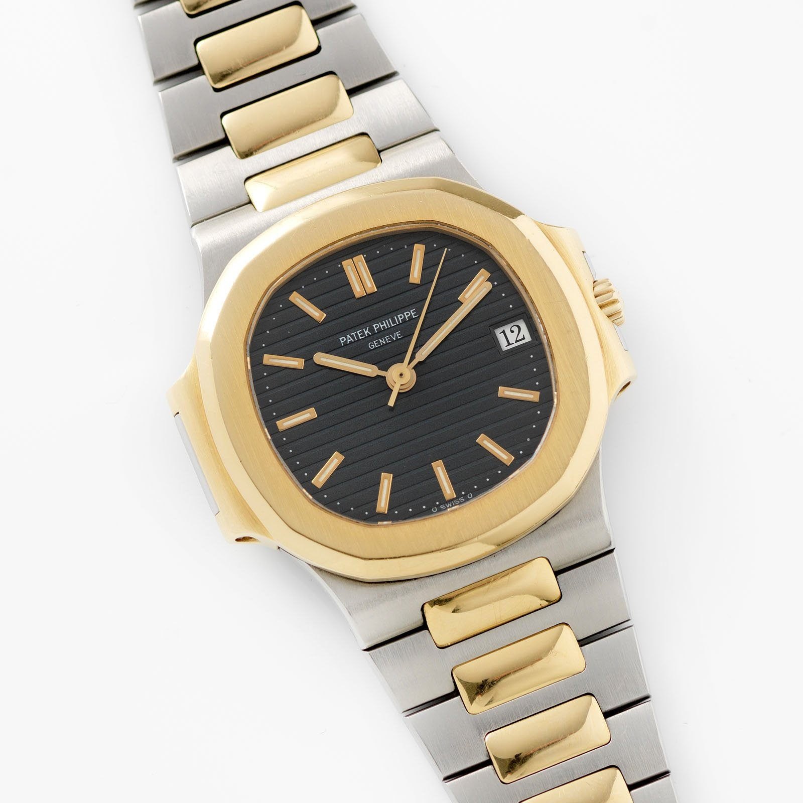 تصویر منبع؛ ساعت مچی Patek Philippe Nautilus Ref 3800 استیل و طلا