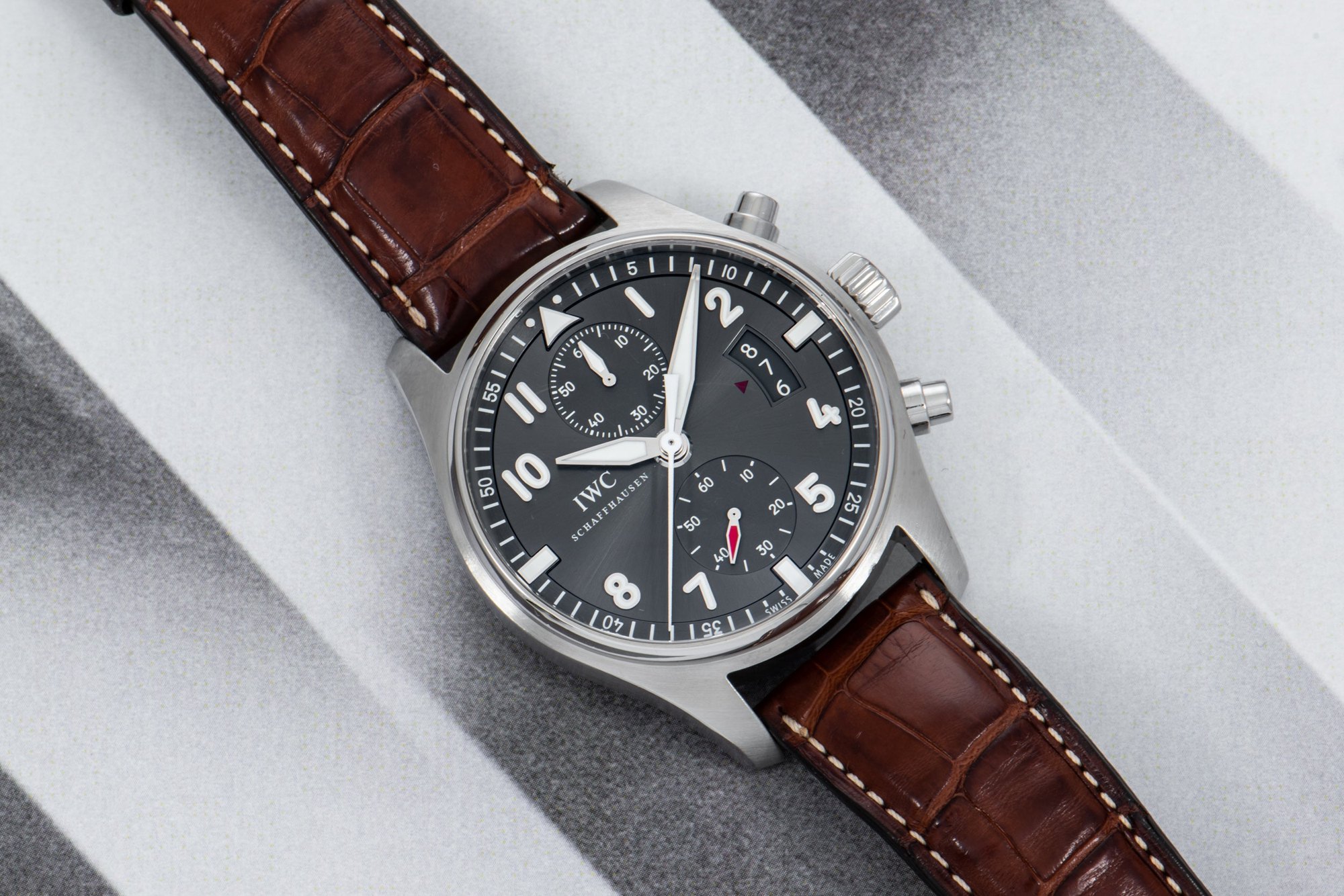 تصویر منبع؛ ساعت مچی خلبانی IWC مدل Pilot's Watch Spitfire Chronograph