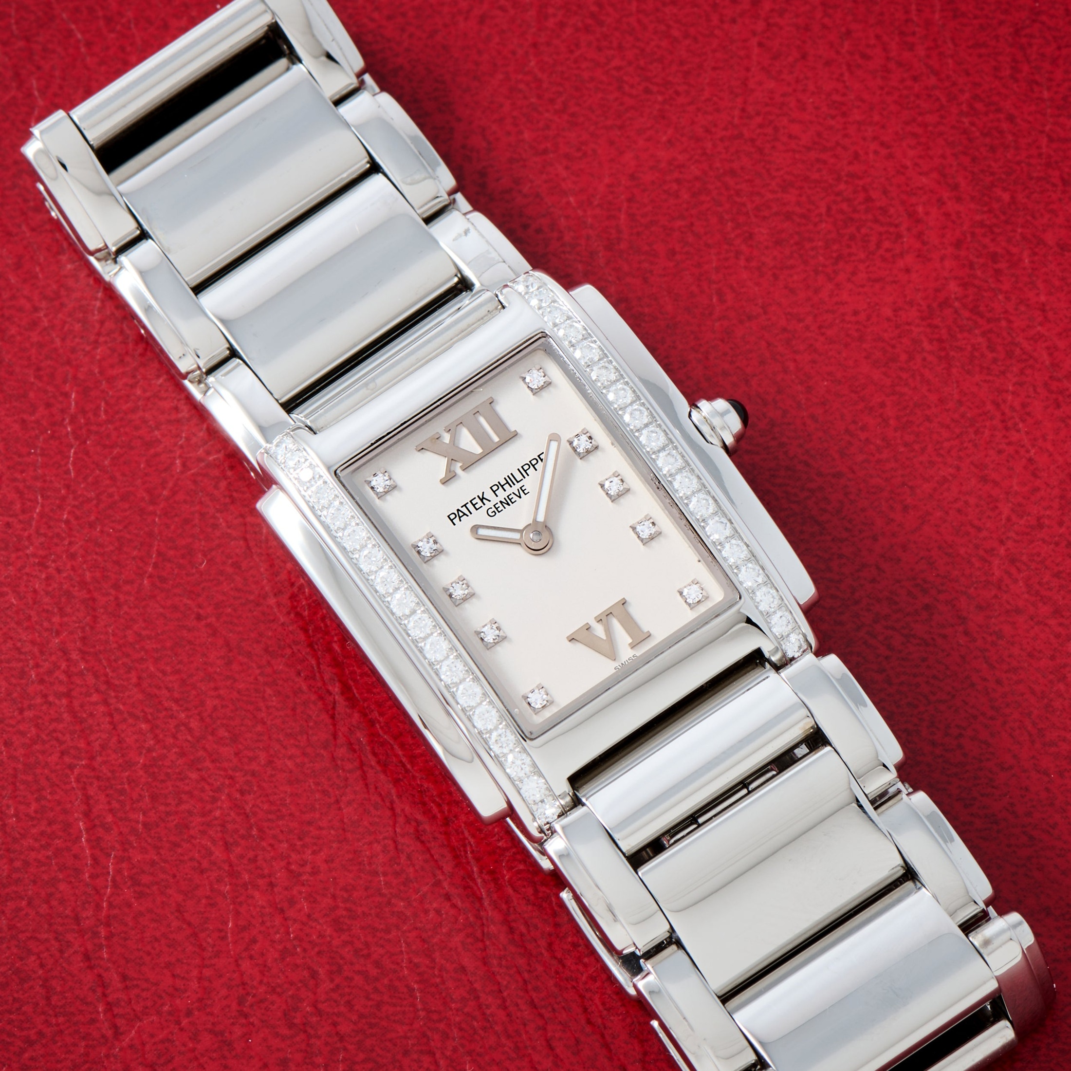 تصویر منبع؛ ساعت مچی Patek Philippe Twenty-4 رفرنس 4910/10A-011