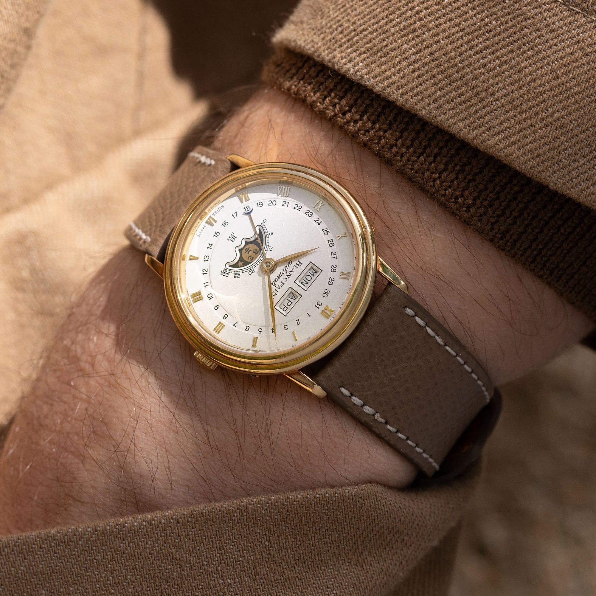 تصویر منبع؛ ساعت مچی Blancpain Villeret Triple Calendar طلای زرد رفرنس 6595-1418