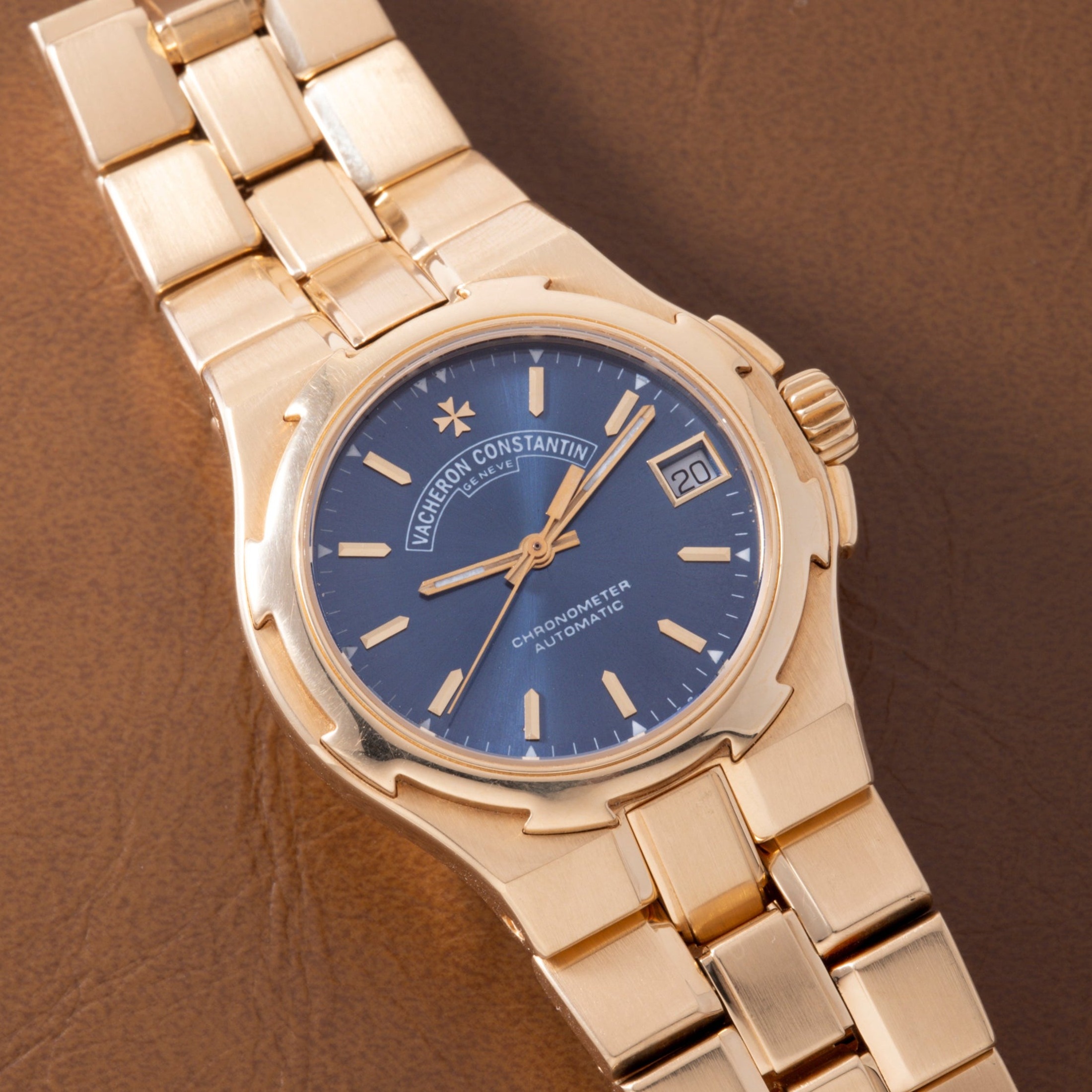 تصویر منبع؛ ساعت مچی Vacheron Constantin Overseas Ref. 42050J