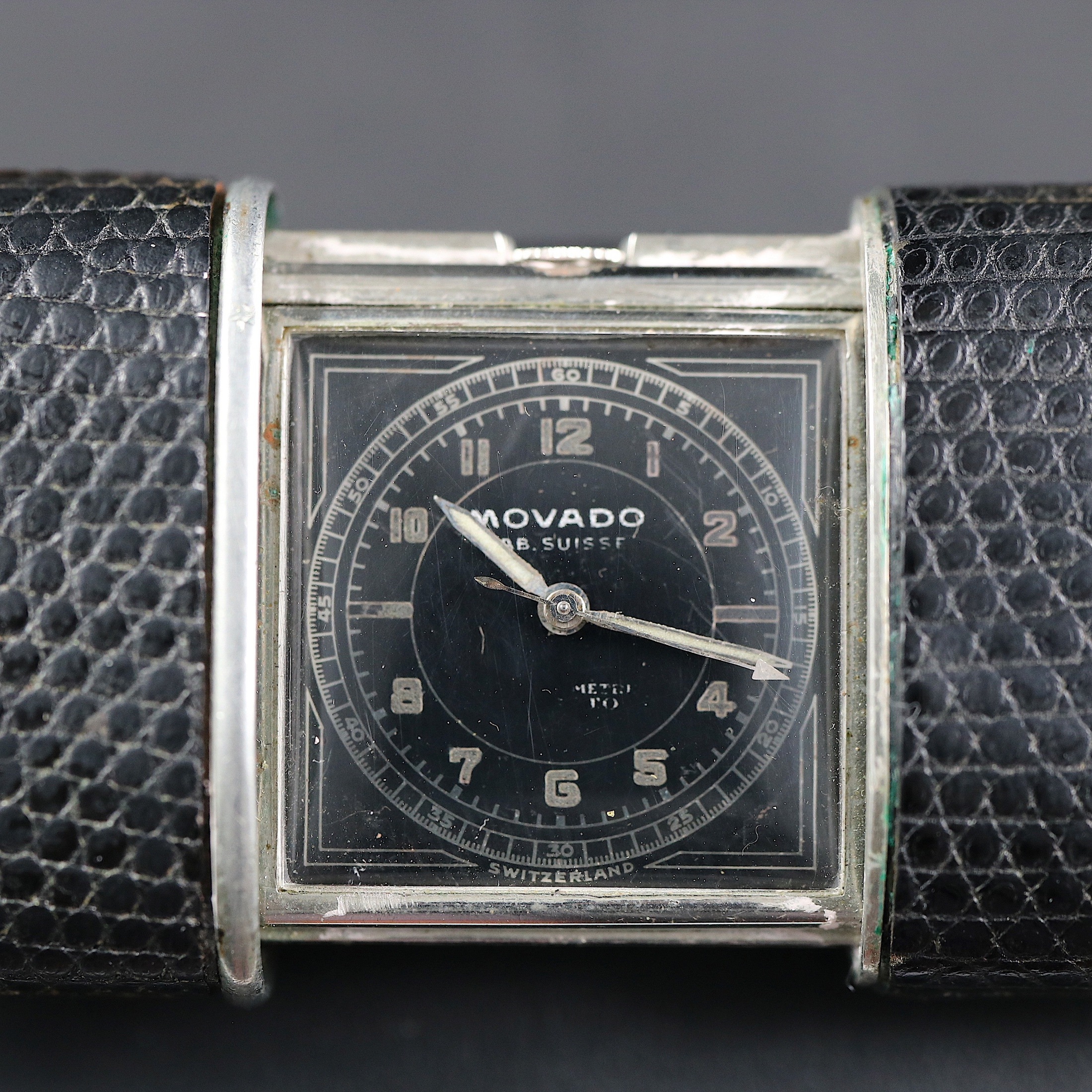 تصویر منبع؛ ساعت سفری Movado Ermeto ساخته شده از نقره .925