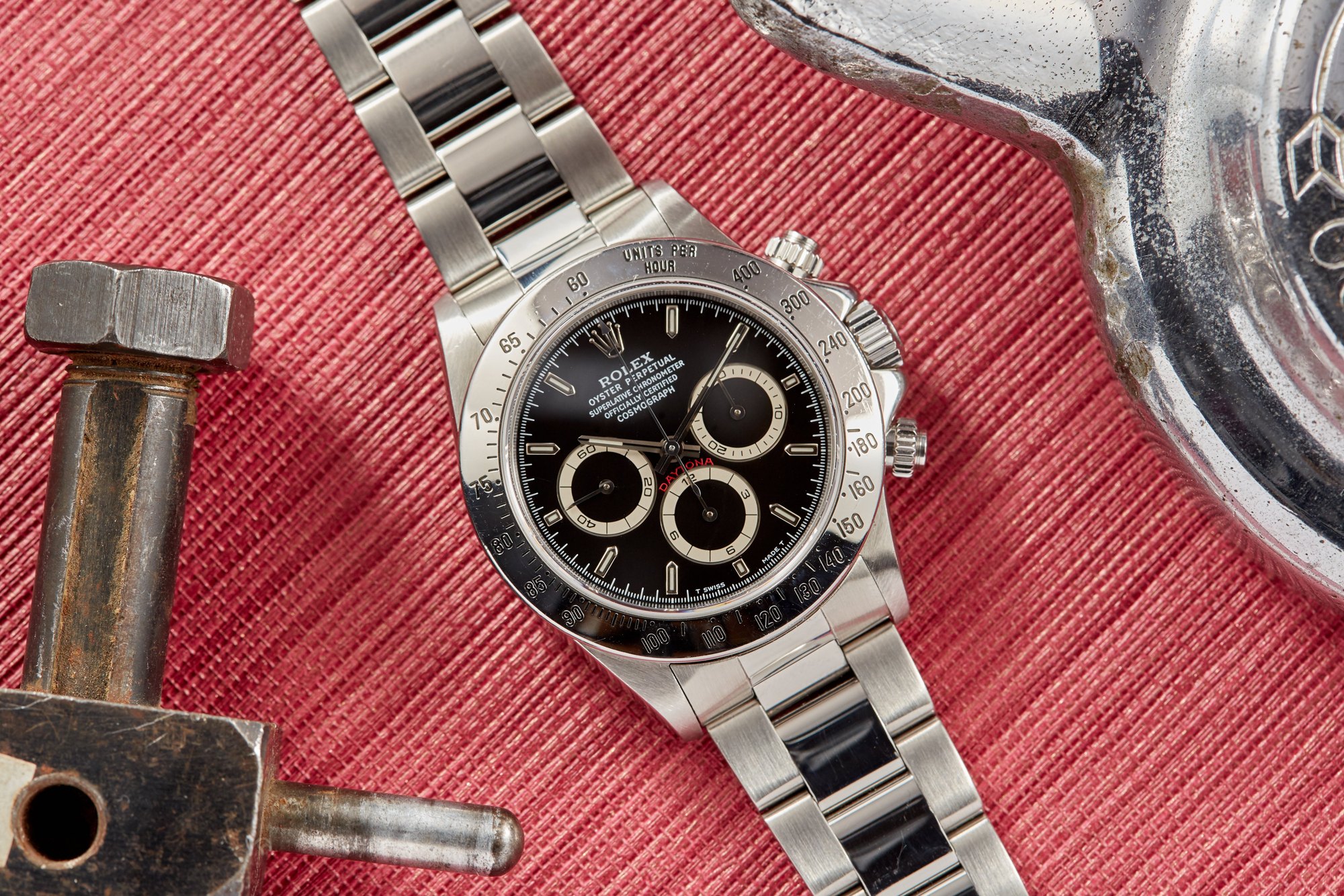 تصویر منبع؛ ساعت مچی کرنوگراف Rolex Daytona رفرنس 16520 با صفحه انتقالی Transitional