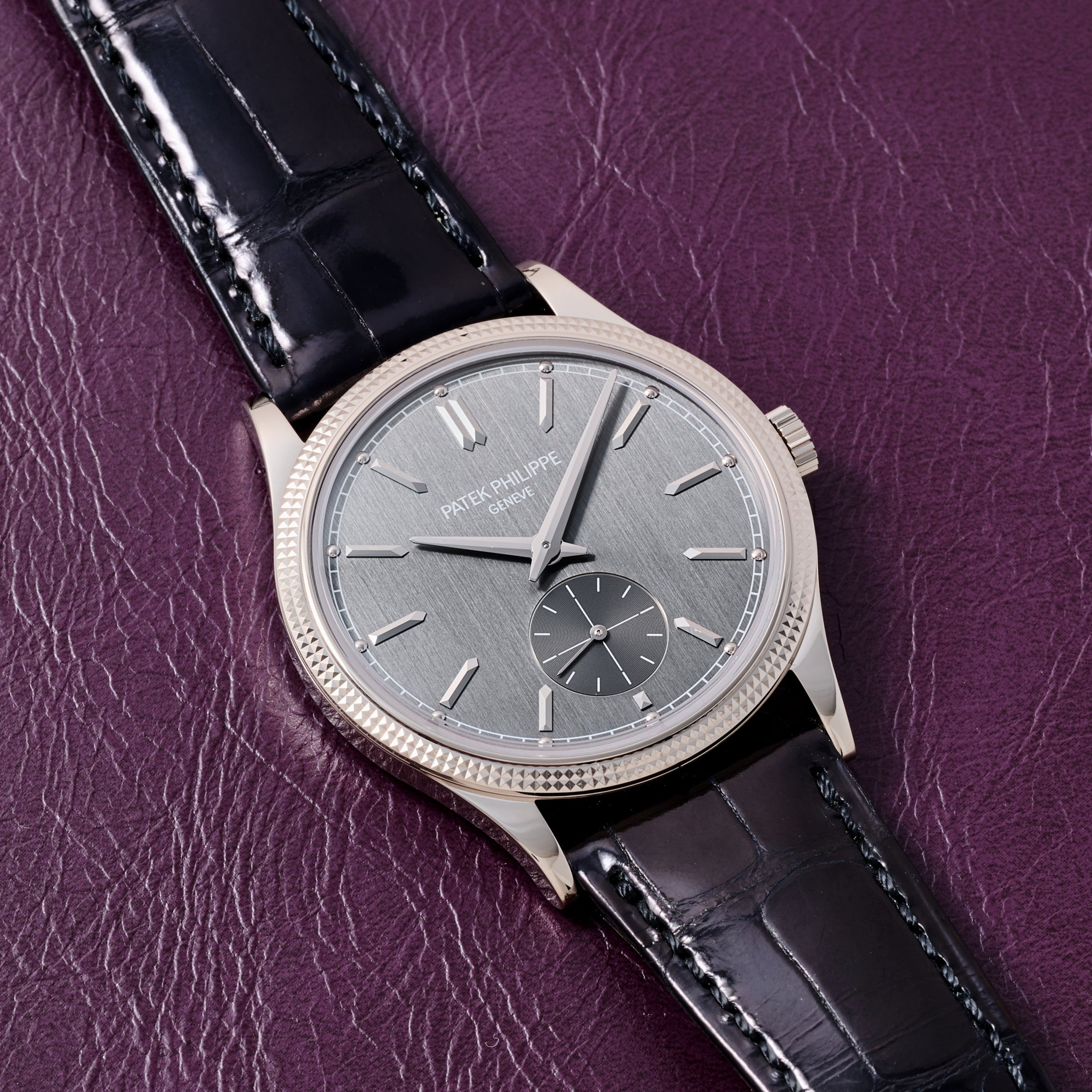 تصویر منبع؛ ساعت Patek Philippe Calatrava Ref. 6119G-001