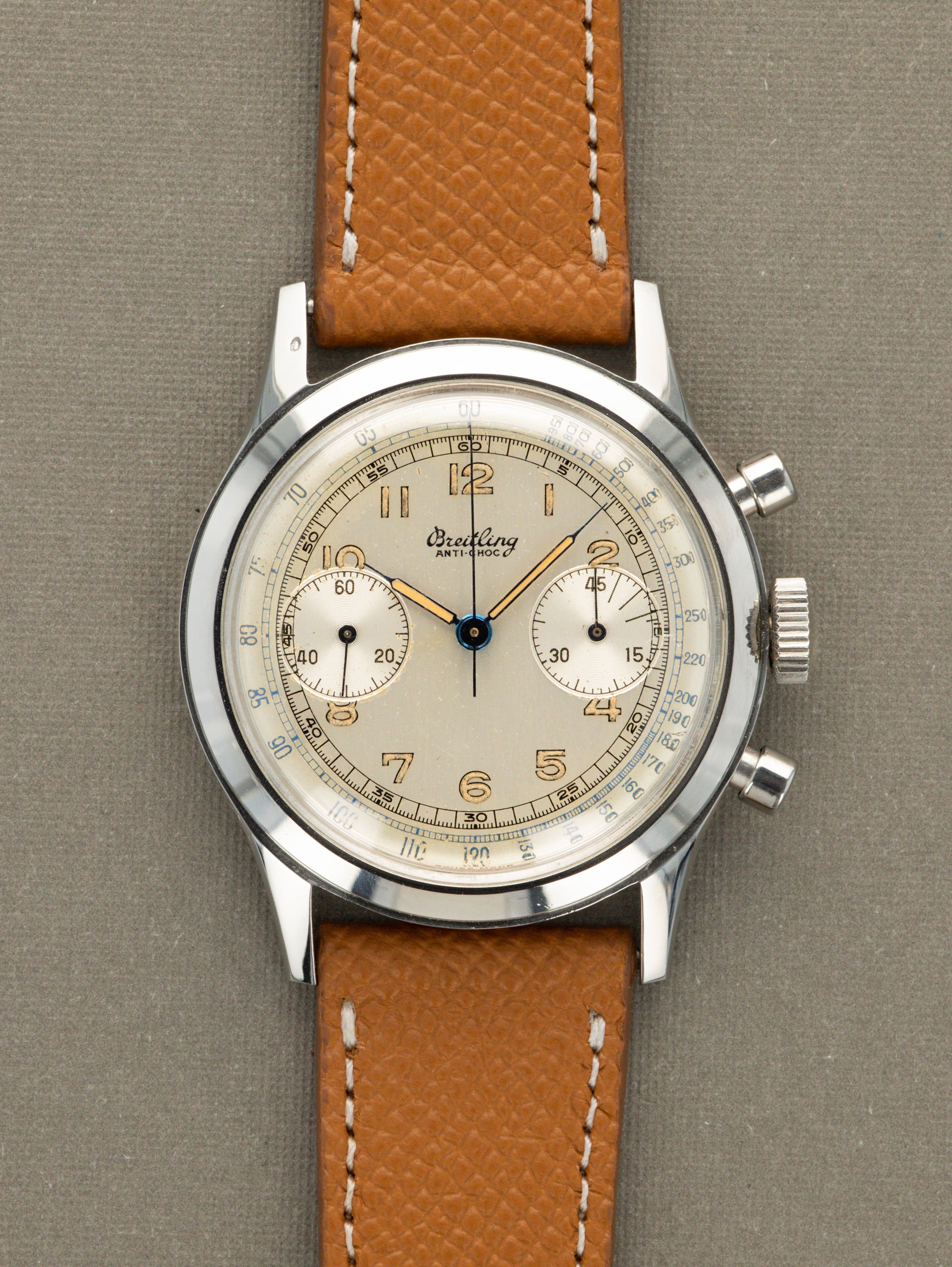 تصویر منبع؛ Breitling Premier Ref. 777 - Silver Dial w/ Portuguese Hallmark