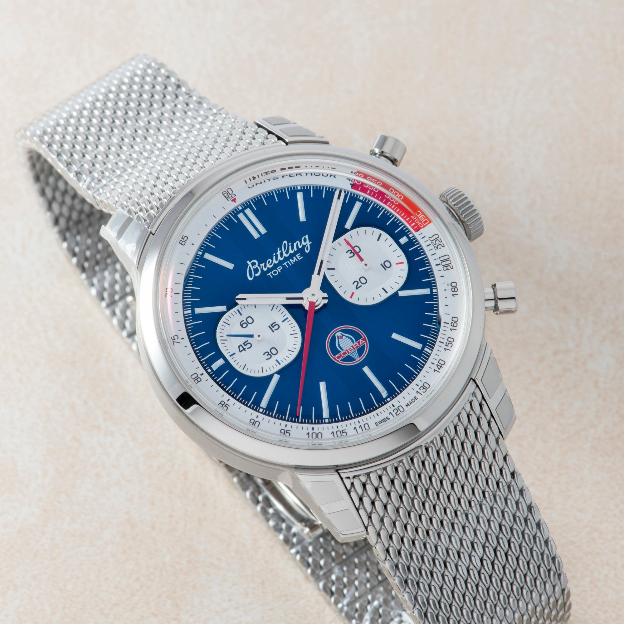 تصویر منبع؛ ساعت مچی کرنوگراف Breitling Top Time B01 Shelby Cobra رفرنس AB01763A1C1A1