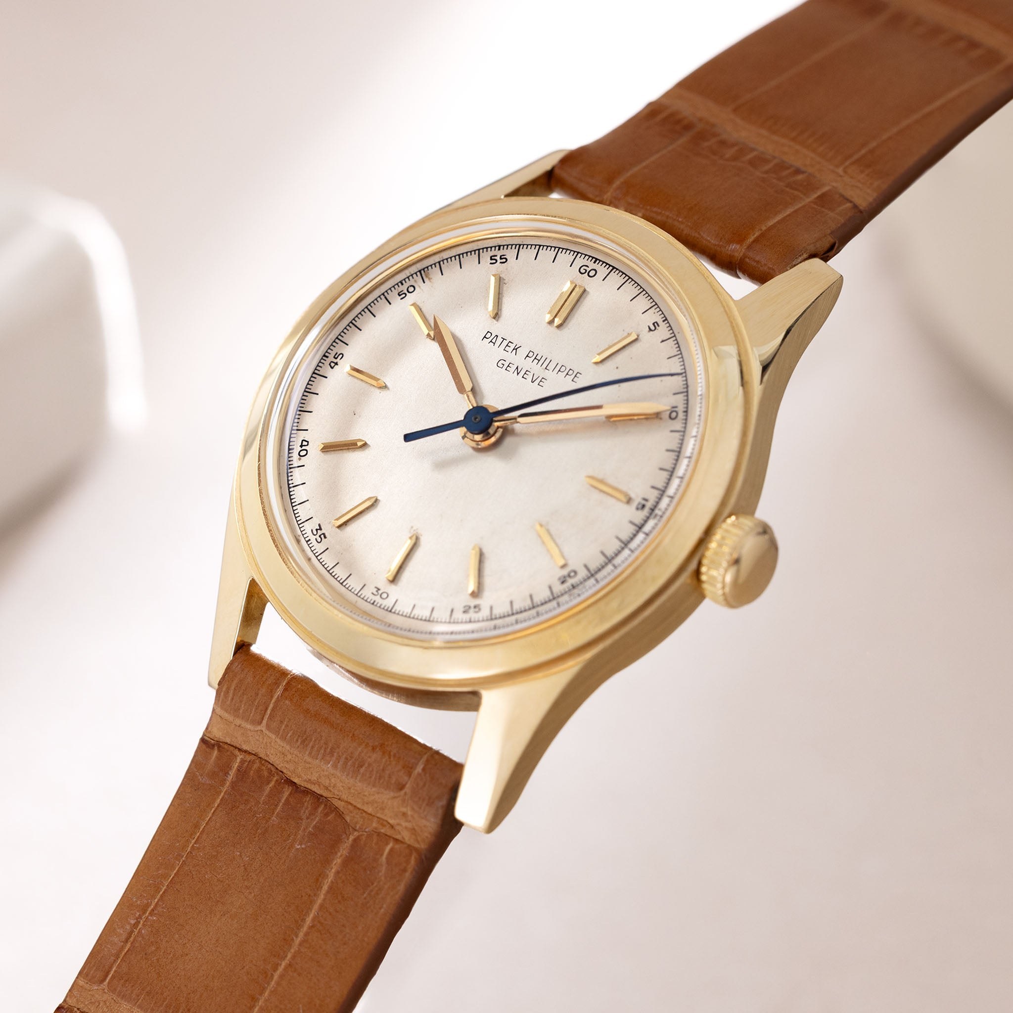 ساعت مچی پتک فیلیپ Patek Philippe Calatrava رفرنس 2483J طلا ۱۸ عیار سال ۱۹۵۲