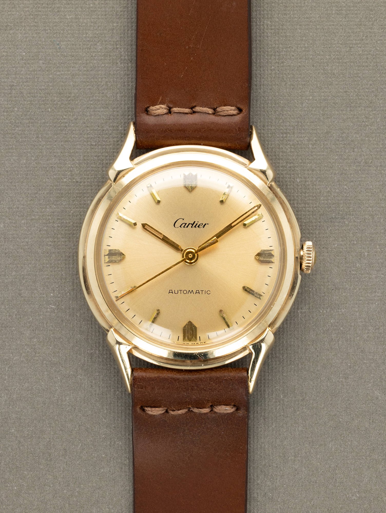 تصویر منبع؛ ساعت مچی کارتیه Cartier 'Fancy Lug' اتوماتیک طلای ۱۴ عیار
