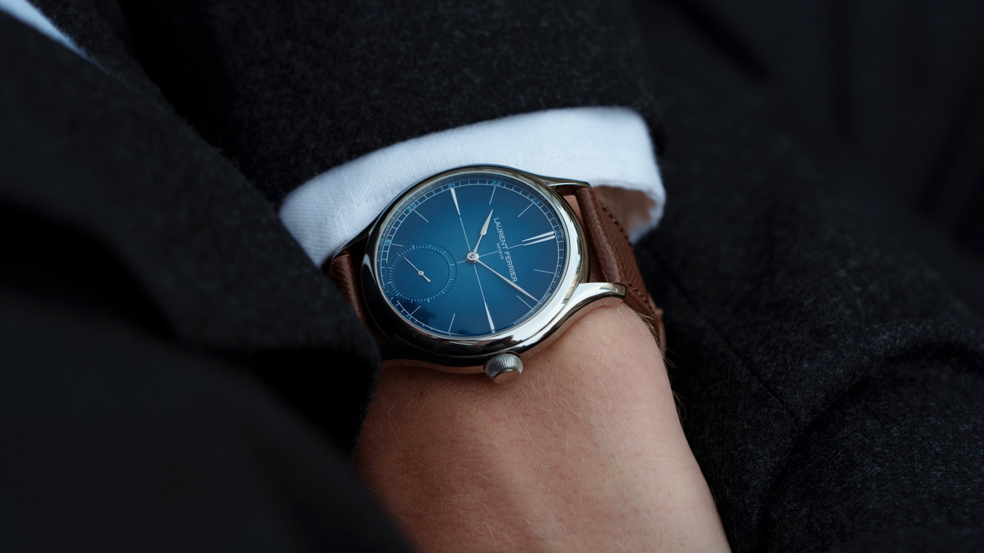 تصویر منبع؛ ساعت مچی Laurent Ferrier مدل Classic Origin Blue تیتانیوم
