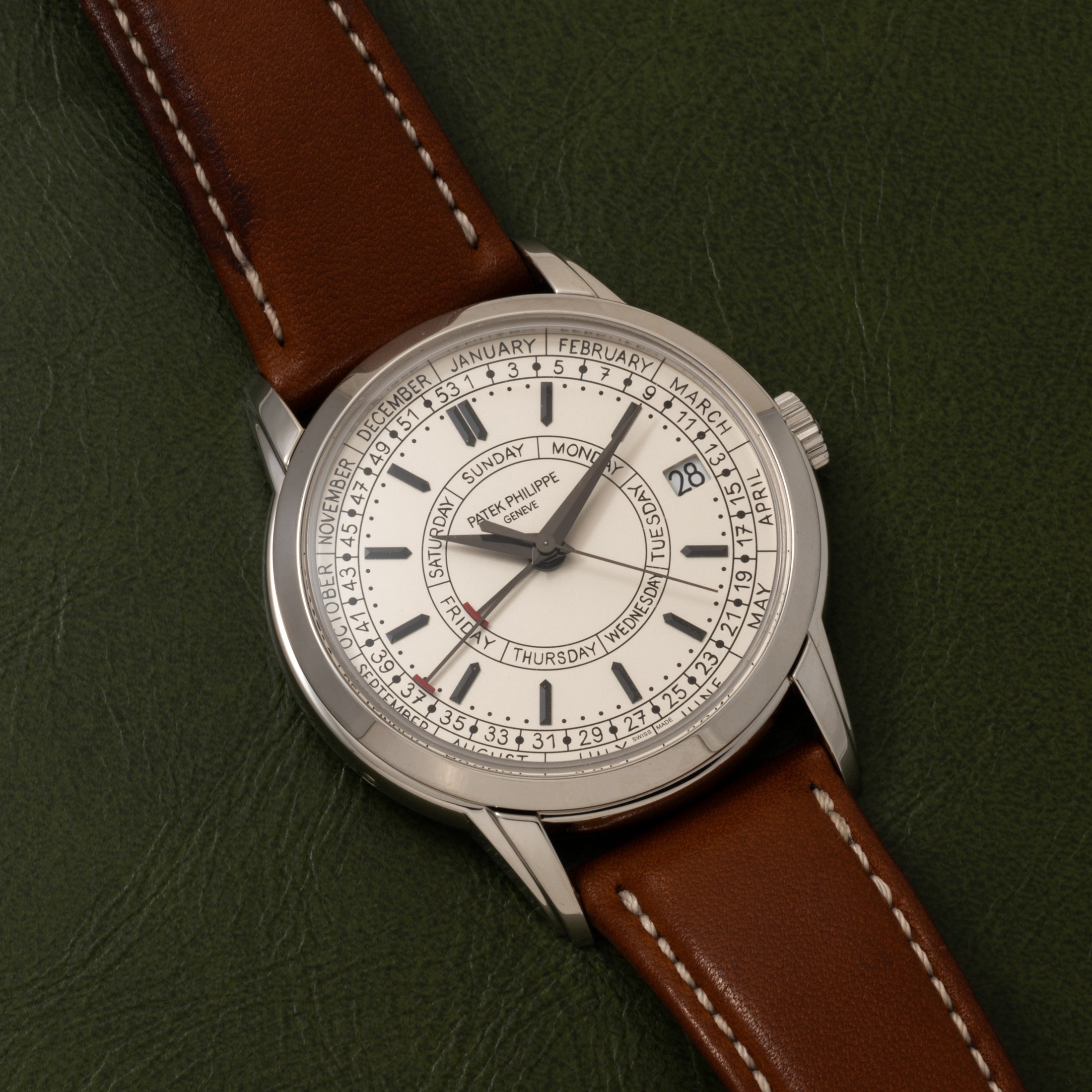 تصویر منبع؛ ساعت Patek Philippe Calatrava Weekly Calendar رفرنس 5212A