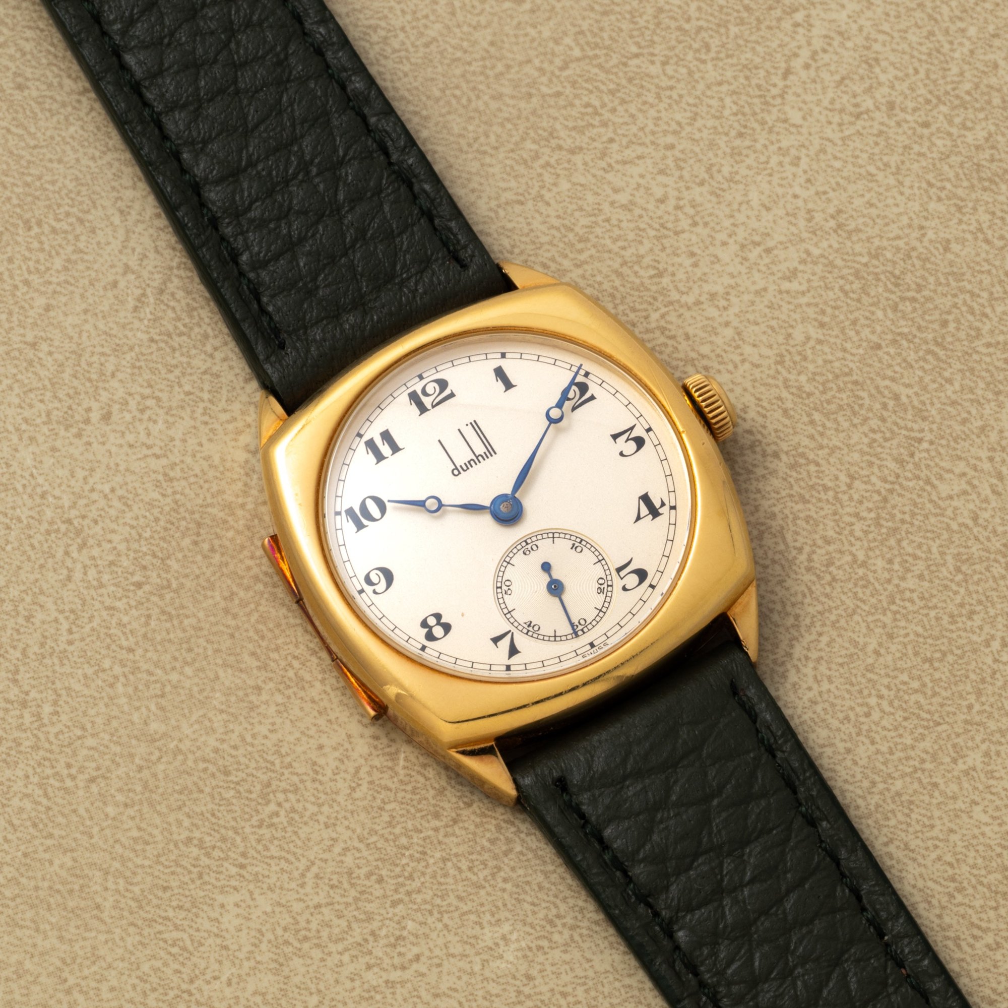 تصویر منبع؛ ساعت مچی دانهیل Dunhill Centenary 'Hunter Caseback' LE نسخه محدود