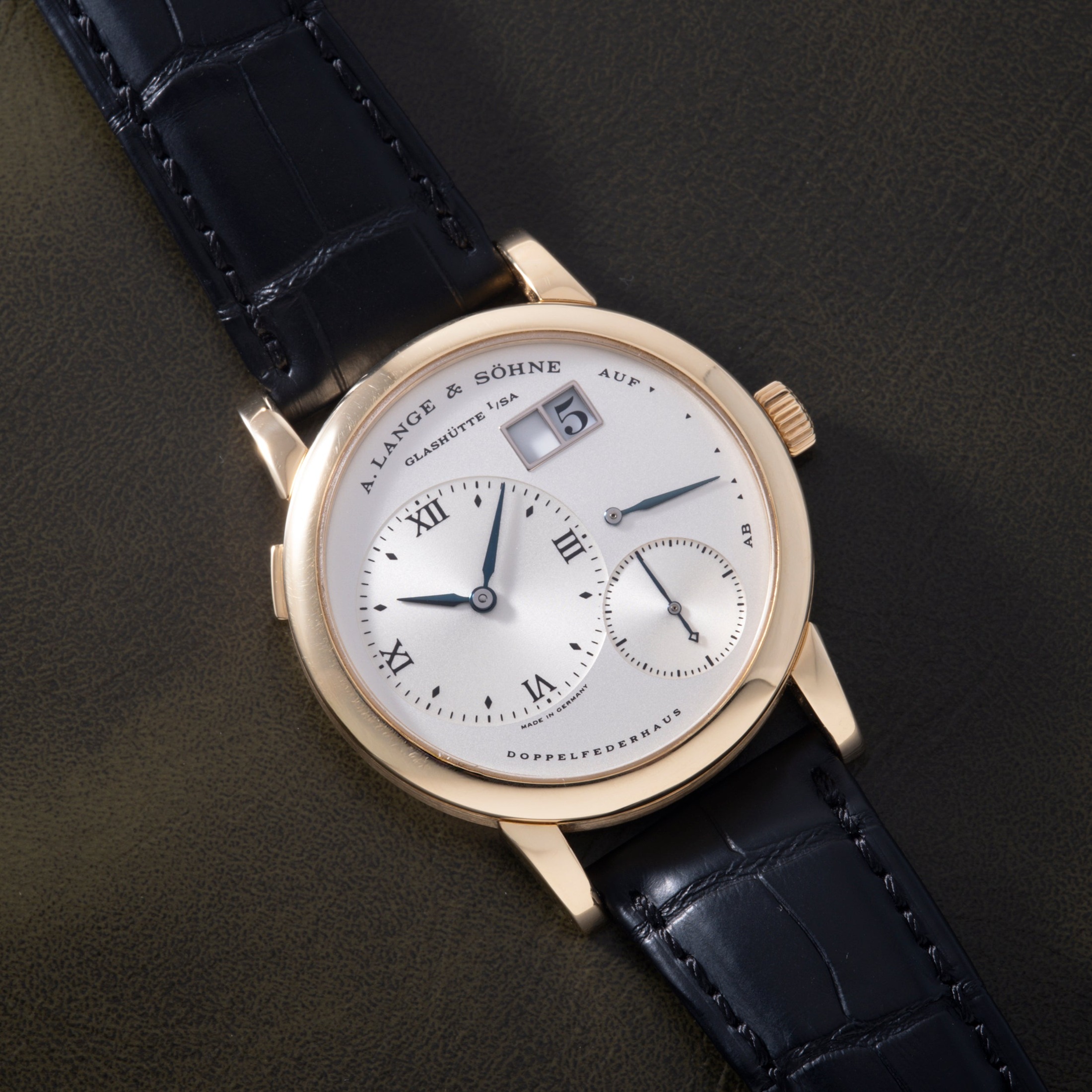 تصویر منبع؛ ساعت A. Lange & Söhne Lange 1