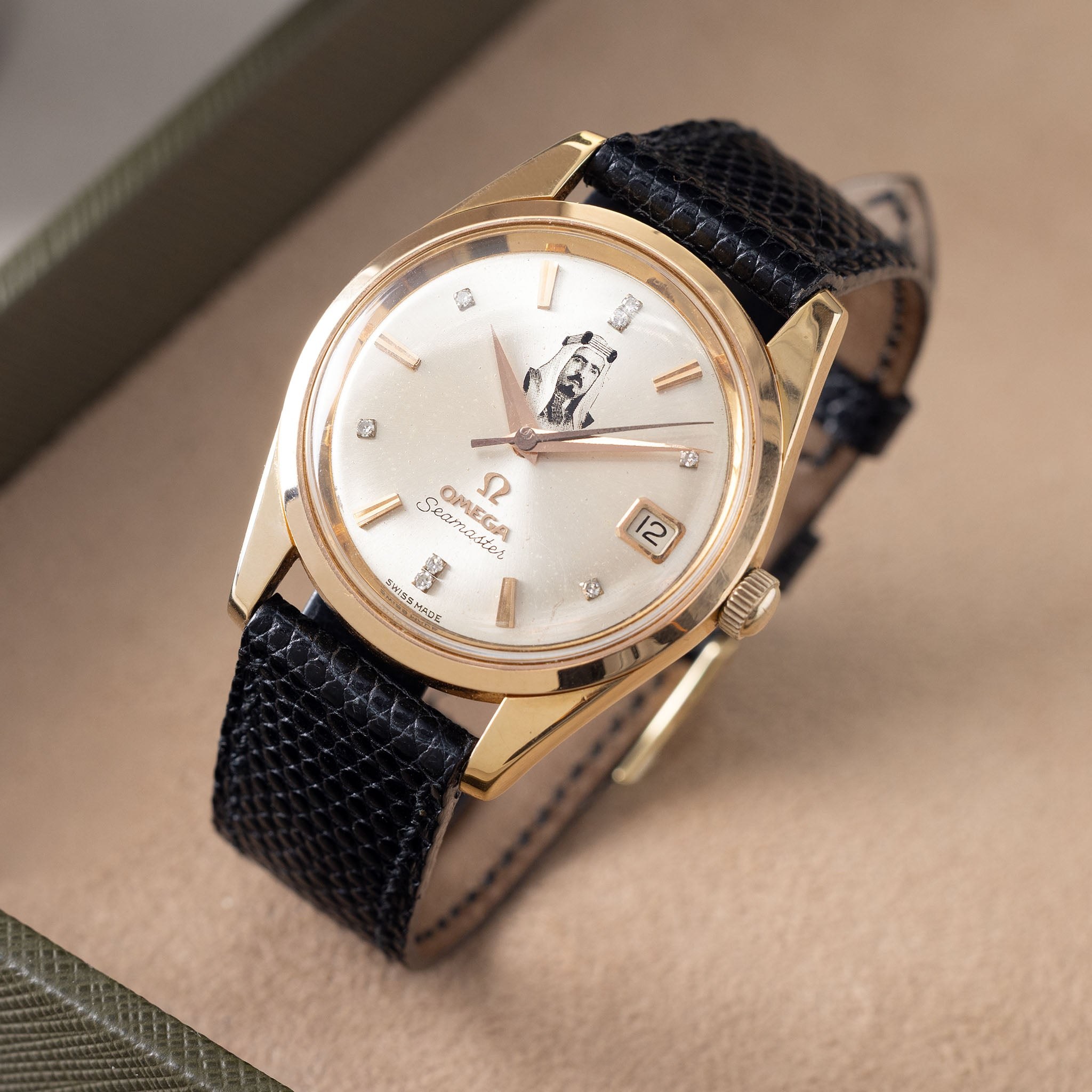 ساعت مچی امگا Seamaster مدل رفرنس 166010 62 از طلای رزگلد ۱۸ عیار با تصویر شیخ بحرین ساخت ۱۹۶۲