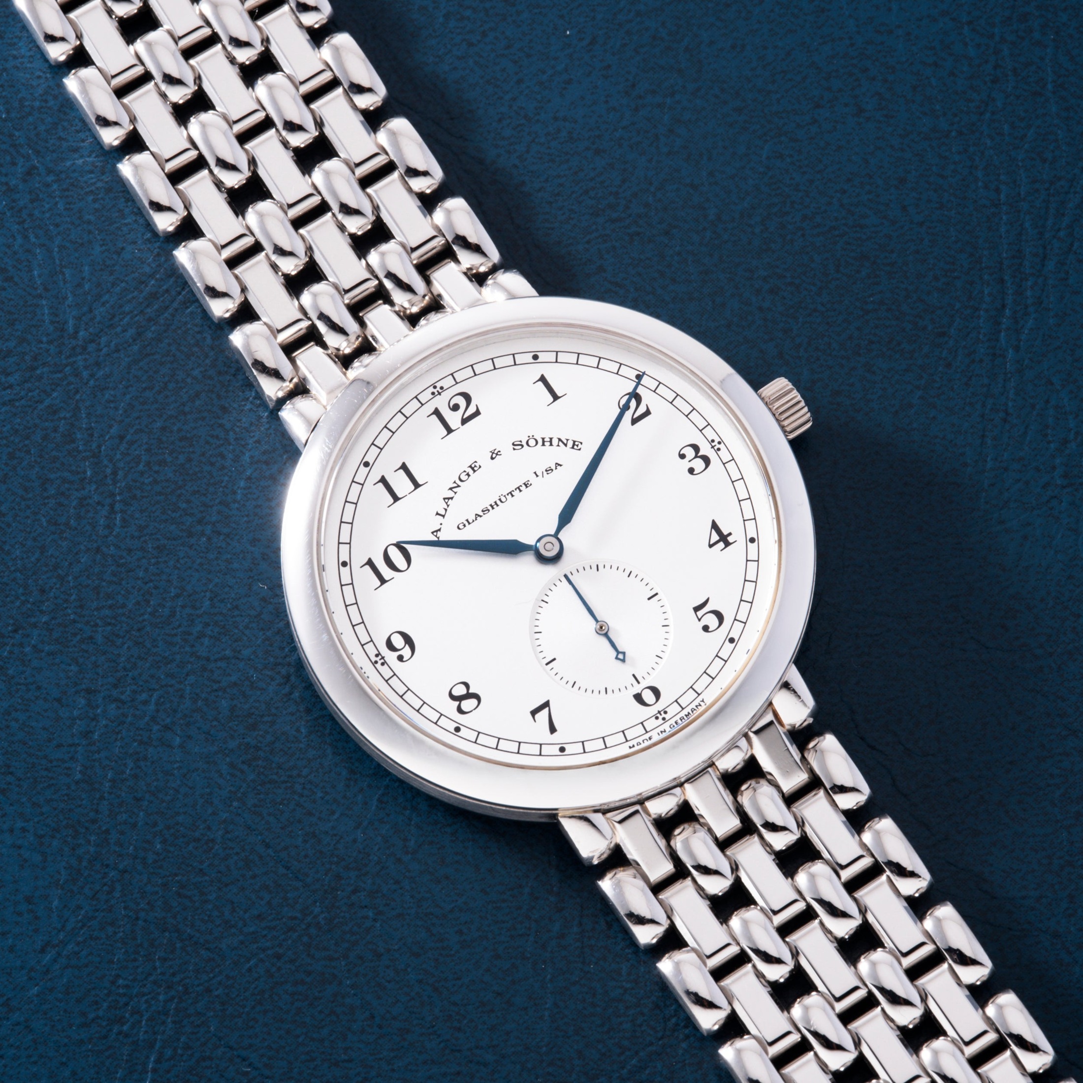 تصویر منبع؛ ساعت مچی A.Lange & Söhne 1815 Ref. 206.025