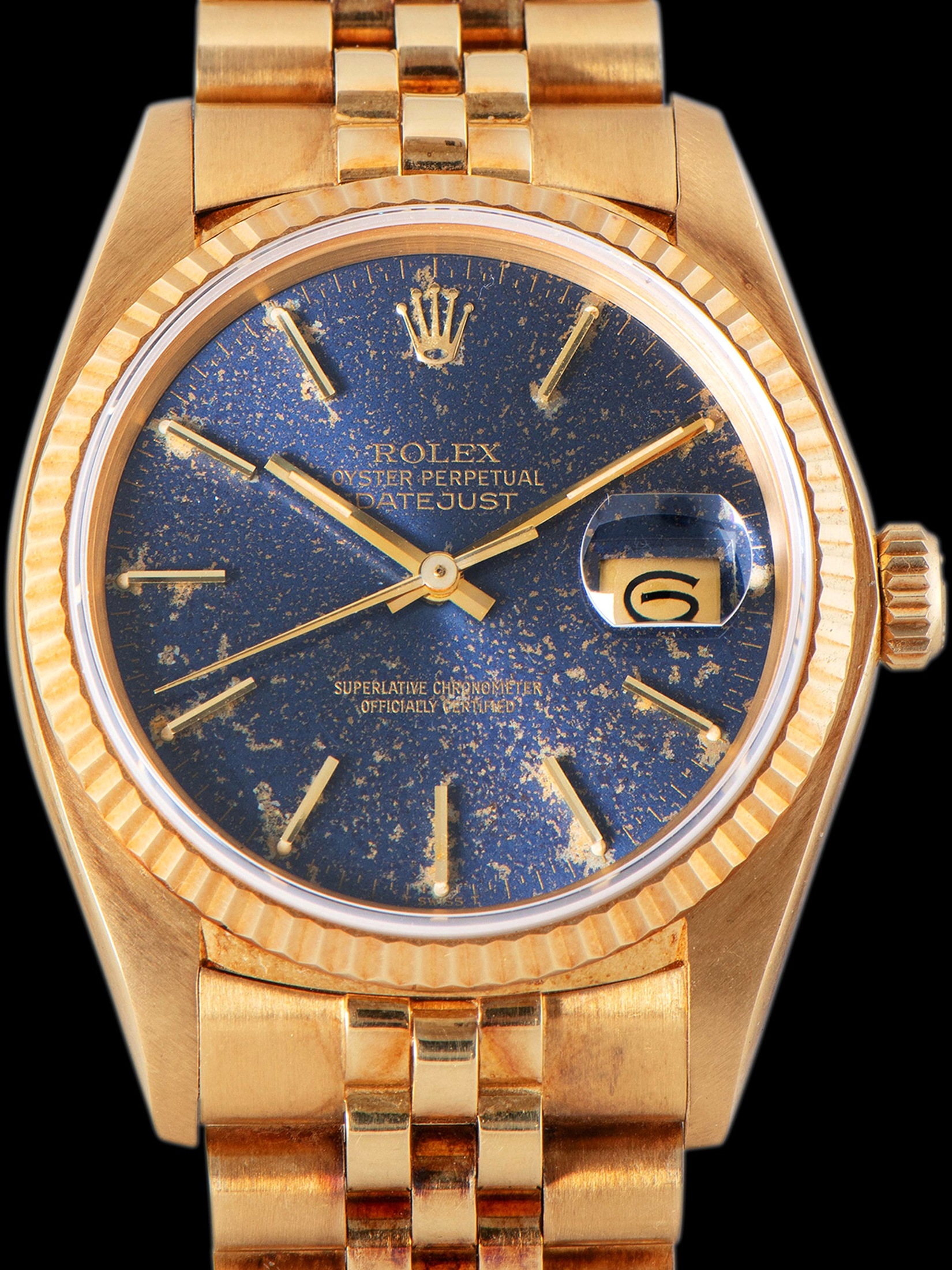 تصویر منبع؛ ساعت Rolex Datejust 18K YG (Ref. 16018) با صفحه آبی «Tropical» مدل ۱۹۷۹