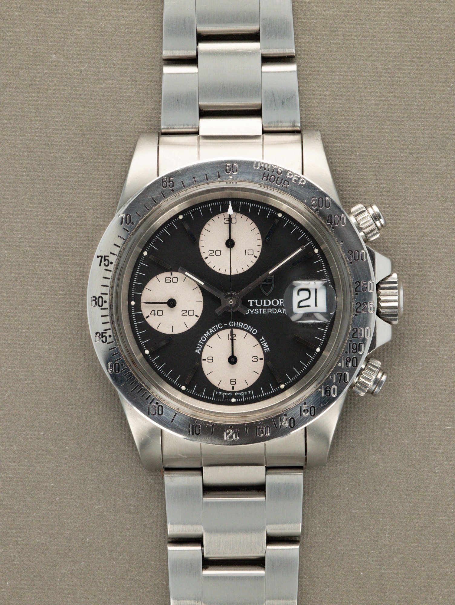 تصویر منبع؛ ساعت مچی کرنوگراف Tudor Oysterdate مدل Big Block رفرنس 79180