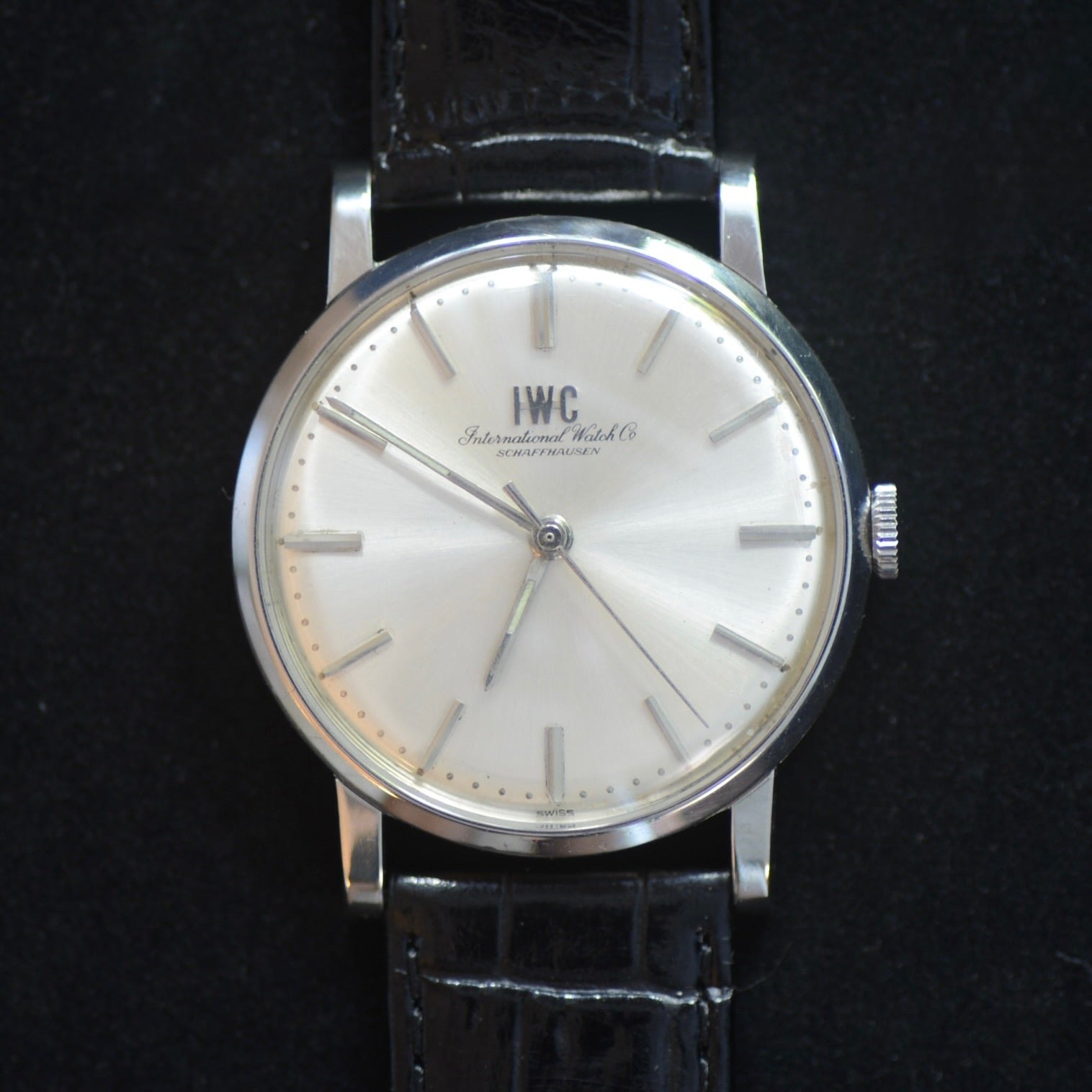 تصویر منبع؛ ساعت مچی IWC Schaffhausen سبک Calatrava دهه ۱۹۶۰