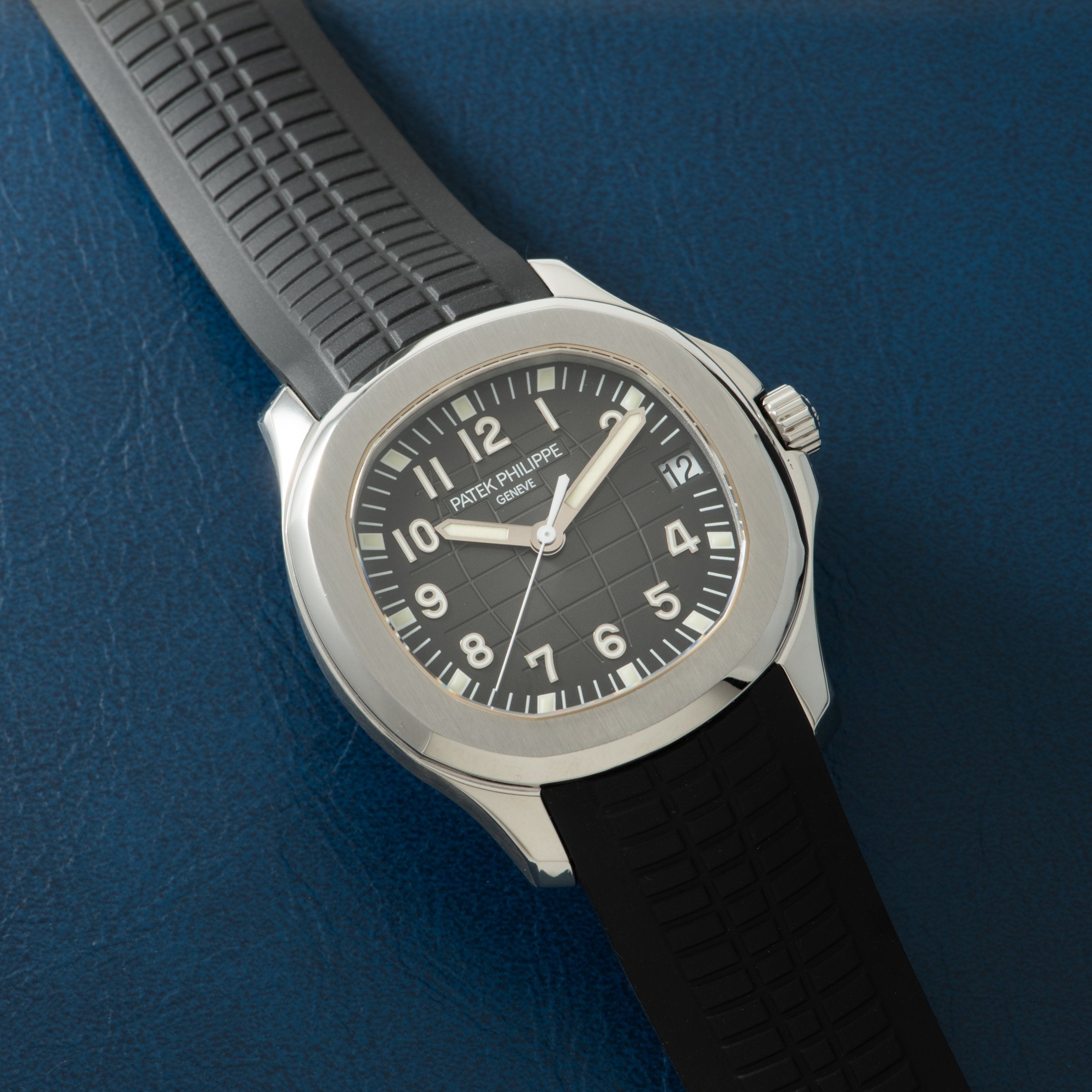 تصویر منبع؛ ساعت Patek Philippe Aquanaut Ref. 5165A