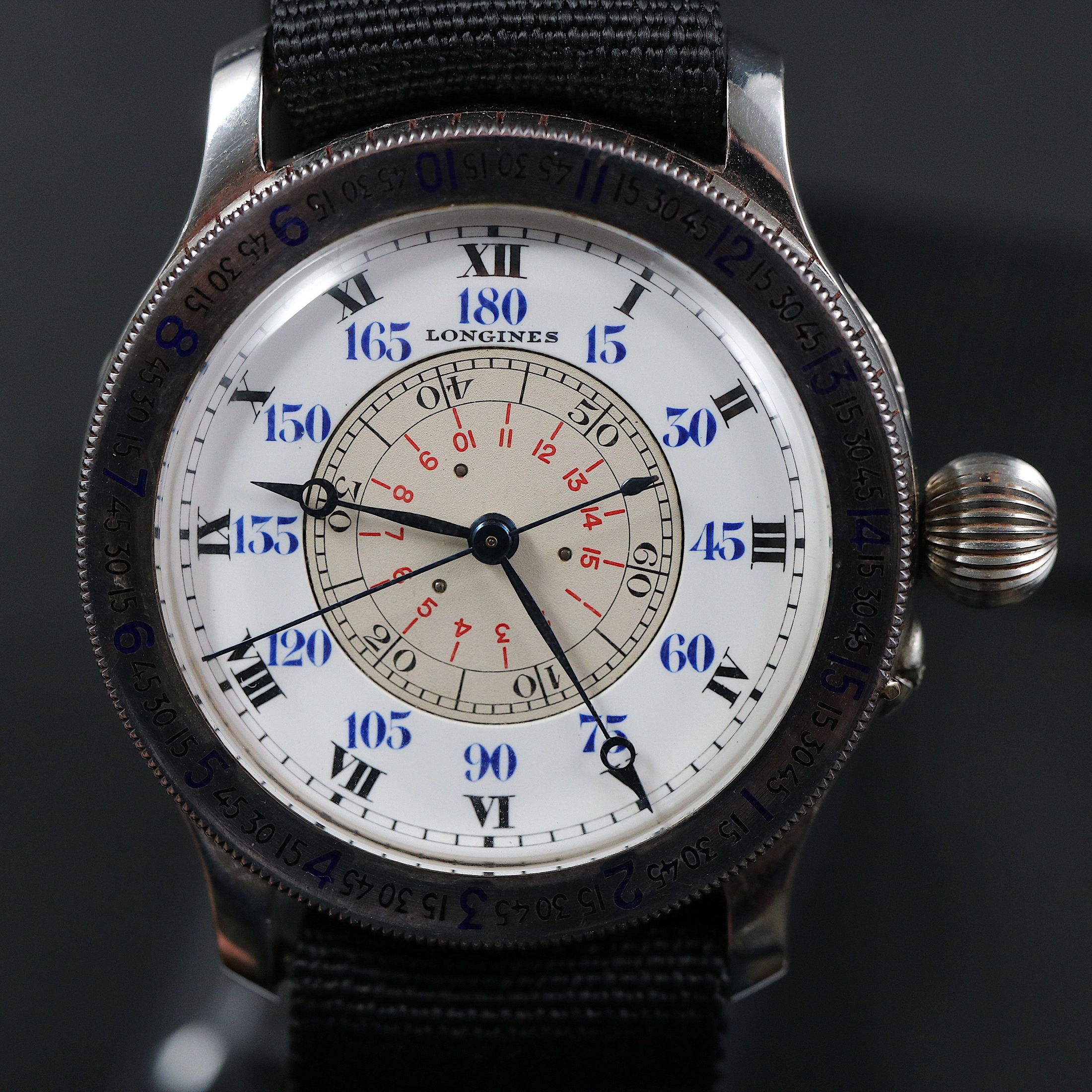 تصویر منبع؛ ساعت Longines Lindbergh Hour Angle – Ref 3210 – تولید ۱۹۳۸ – کالیبر 18.69N