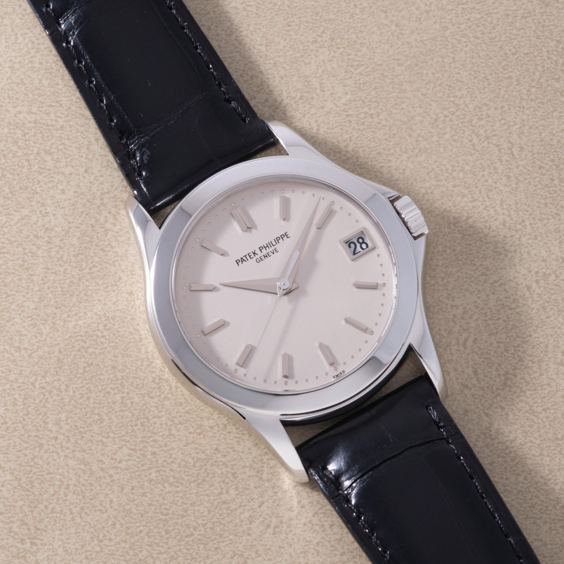 تصویر منبع؛ ساعت Patek Philippe Calatrava Ref. 5107G-001