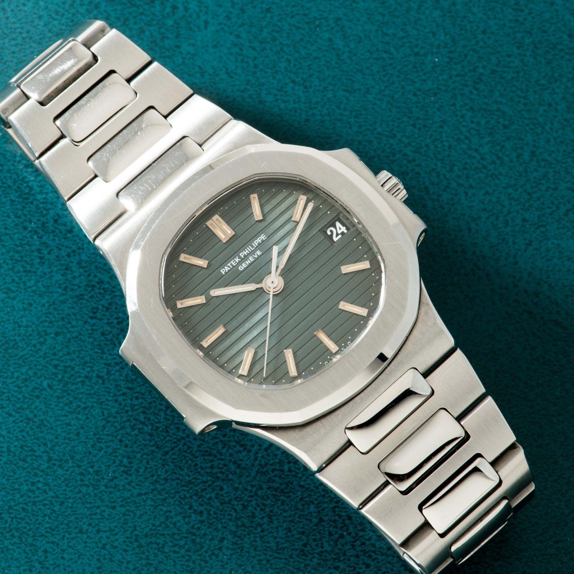 تصویر منبع؛ ساعت Patek Philippe Nautilus مدل Ref. 3800/1A-001