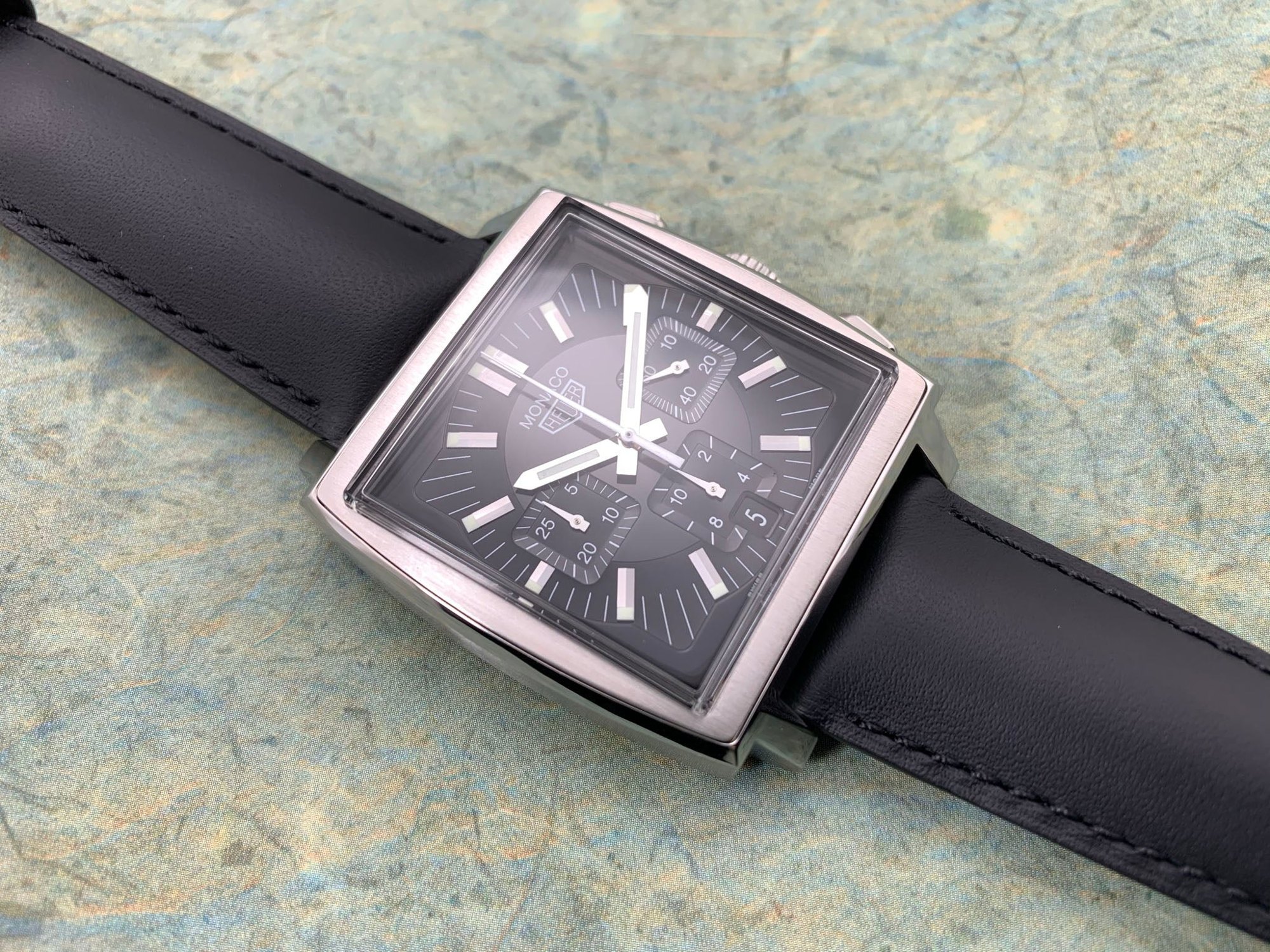 تصویر منبع؛ ساعت مچی کرنوگراف اتوماتیک TAG Heuer Monaco CS2111