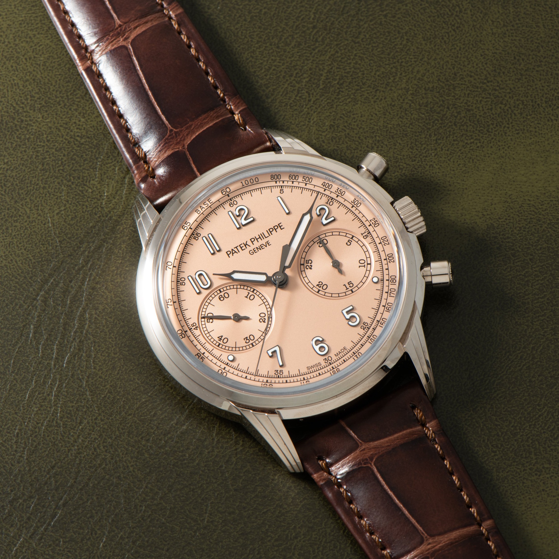 تصویر منبع؛ ساعت Patek Philippe Complications Chronograph Ref. 5172G-010