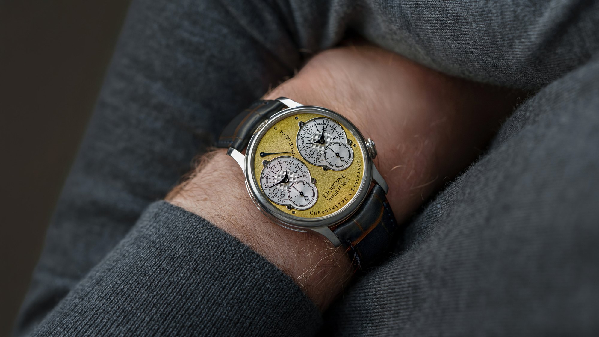 تصویر منبع؛ ساعت مچی F.P. Journe مدل Chronomètre à Résonance قاب پلاتین