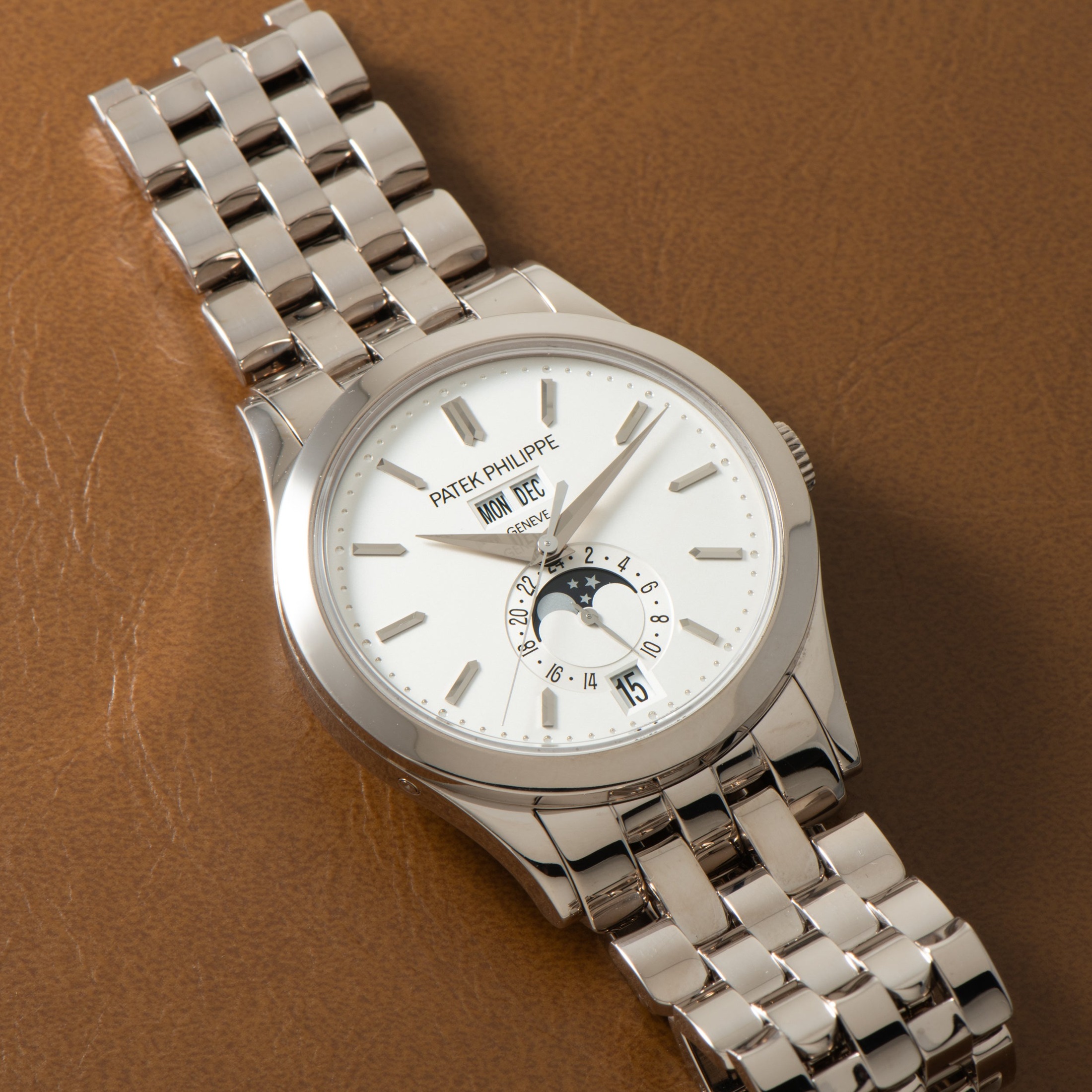 تصویر منبع؛ ساعت Patek Philippe Annual Calendar Moonphase رفرنس 5396/1G-010