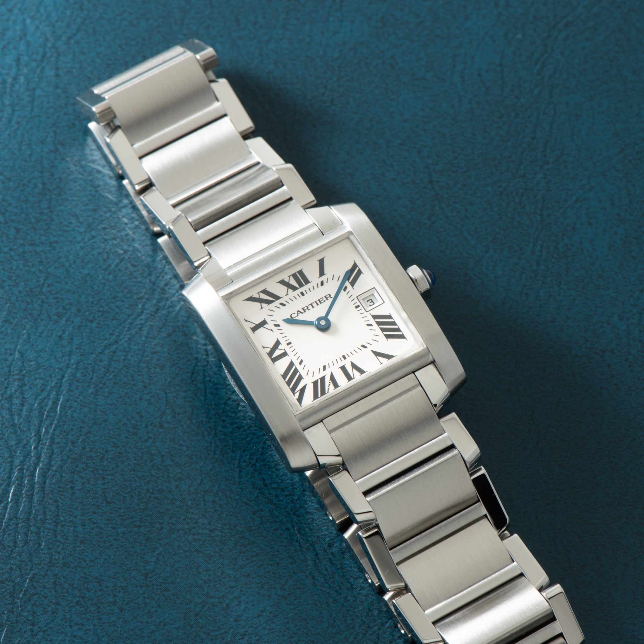 تصویر منبع؛ Cartier Tank Francaise