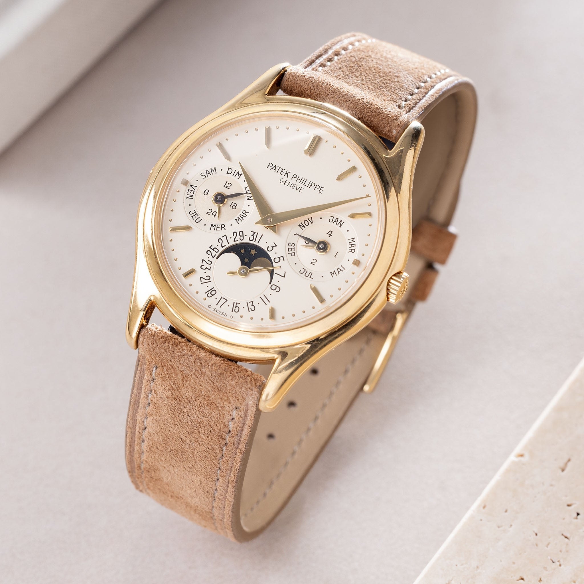 ساعت مچی پتک فیلیپ تقویم دائمی Patek Philippe 3940J طلای ۱۸ عیار سال ۱۹۸۷
