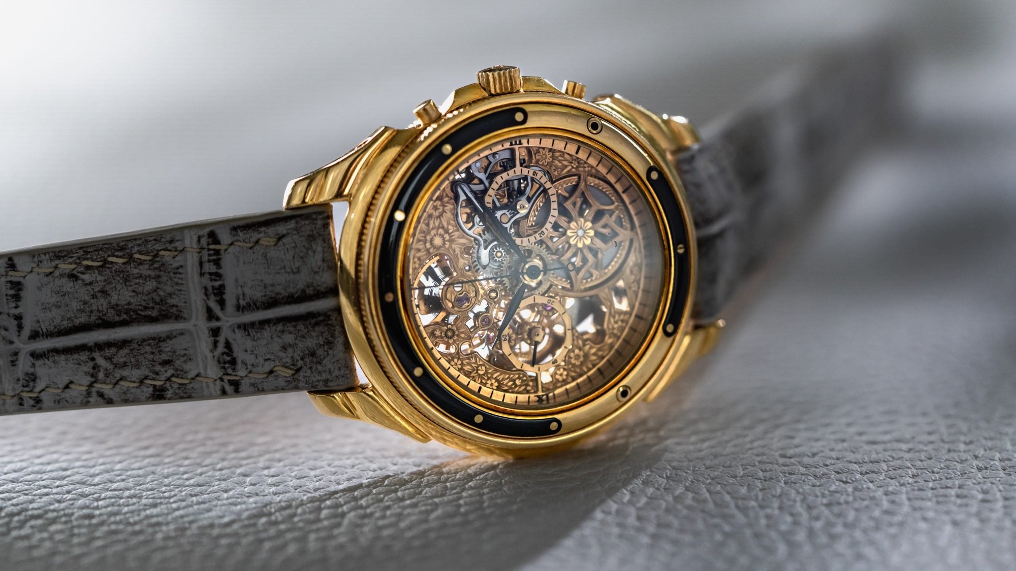 تصویر منبع؛ ساعت مچی کرنوگراف اسکلتون پیاژه Piaget رفرنس 15933 انیکس طلای زرد