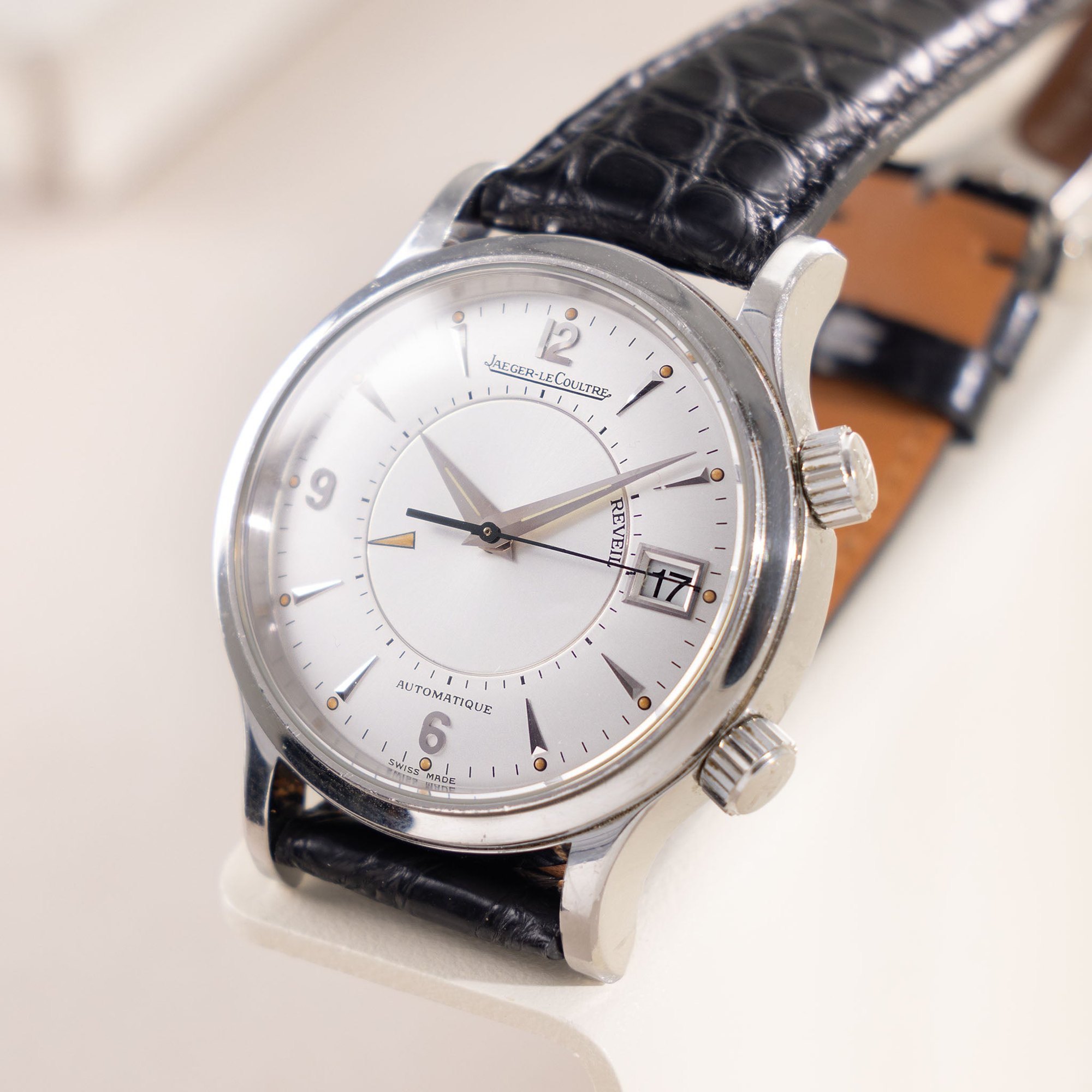 تصویر منبع؛ ساعت مچی Jaeger-LeCoultre Master Control Memovox رفرنس 141.8.97