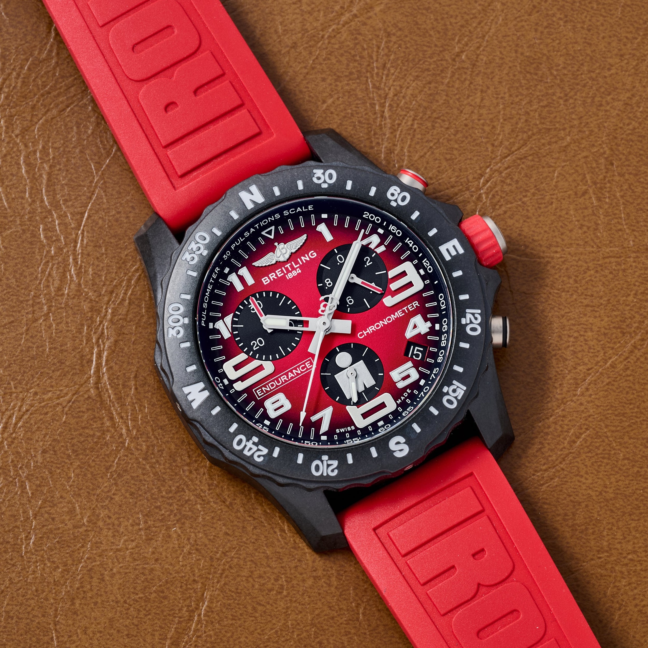 تصویر منبع؛ Breitling Endurance Pro 44 Chronograph 'IRONMAN' Ref. X823109A1K1S1