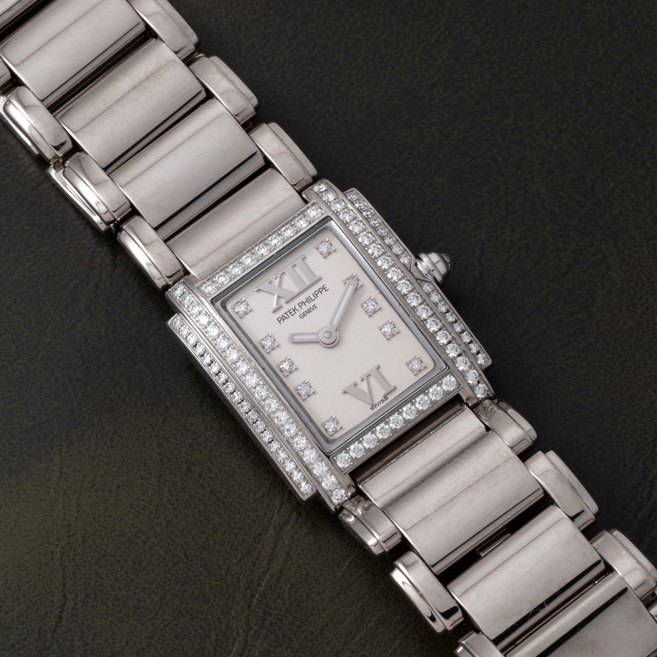 تصویر منبع؛ ساعت مچی Patek Philippe Twenty-4