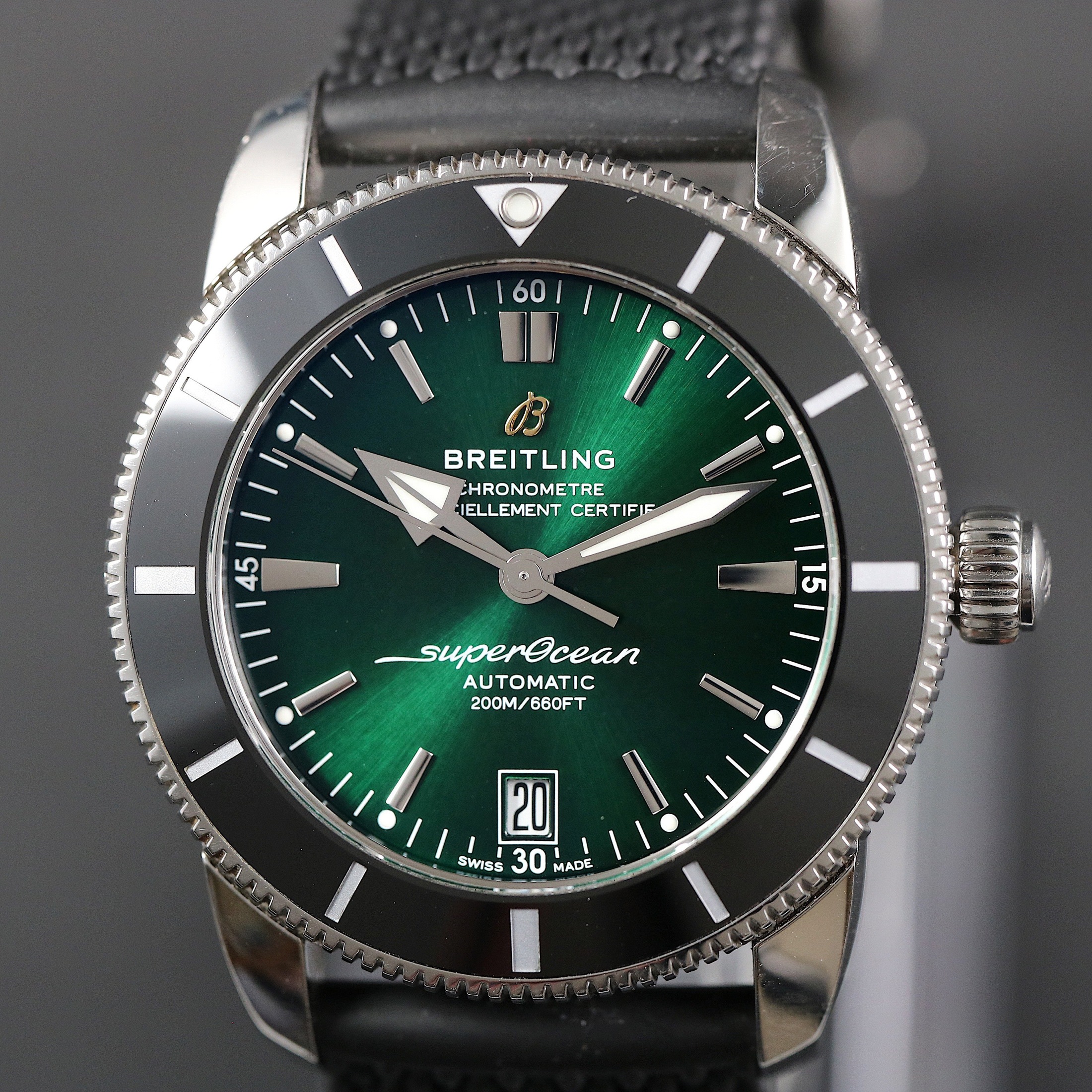 تصویر منبع؛ ساعت مچی Breitling Superocean Heritage II 42 رفرنس AB 2010