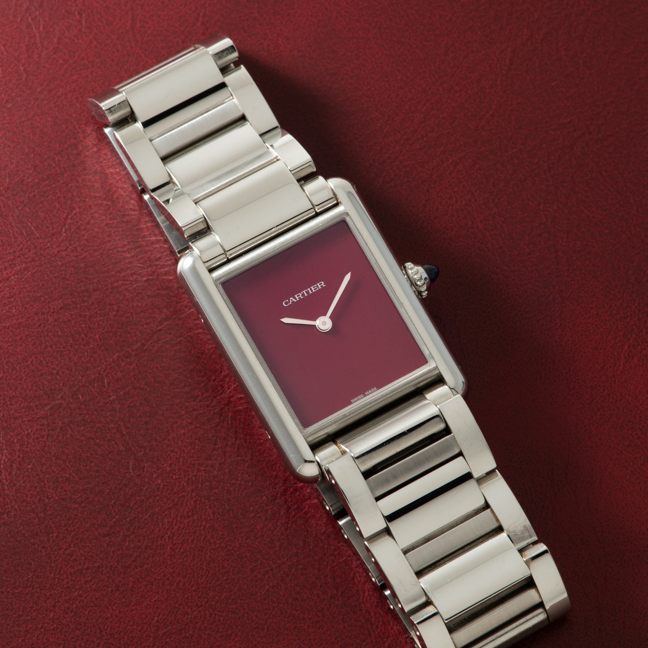تصویر منبع؛ ساعت Cartier Tank Must
