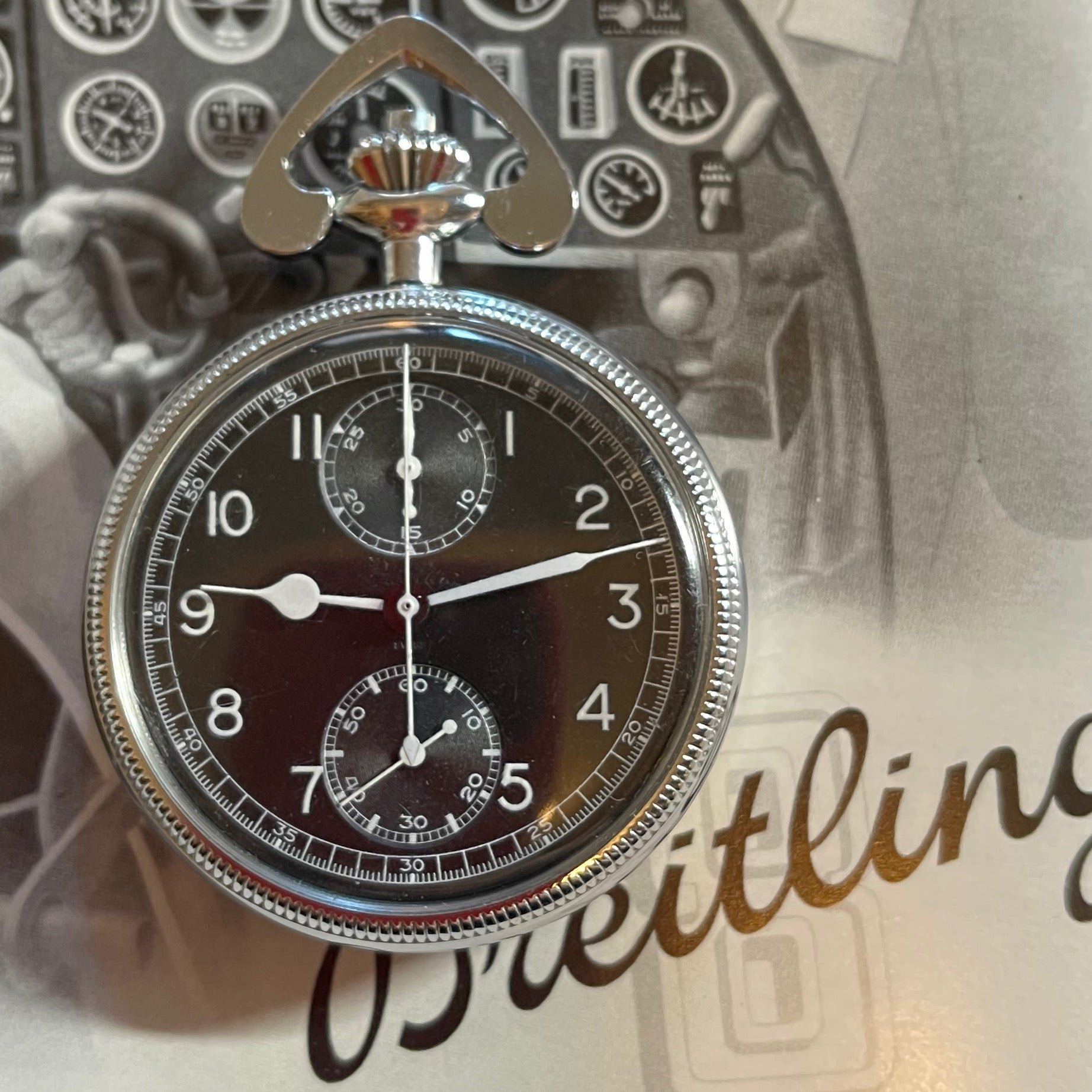 تصویر منبع؛ ساعت جیبی کرنوگراف ناوبری Breitling نظامی نیروی دریایی آمریکا