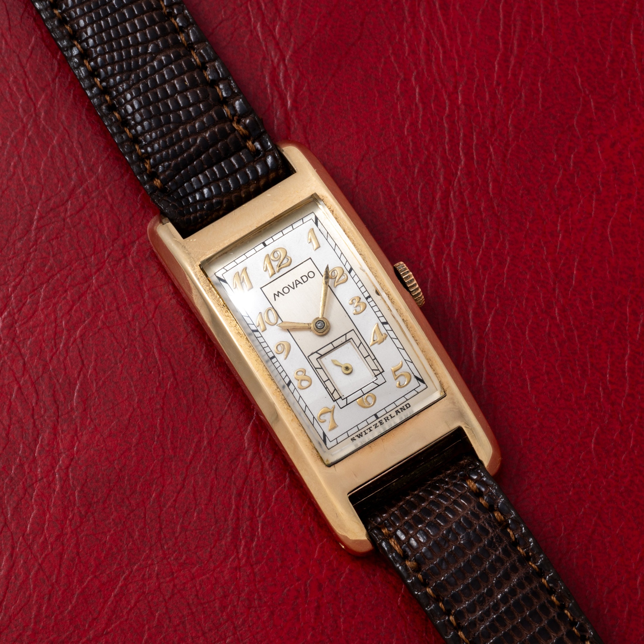 تصویر منبع؛ Movado Curviplan
