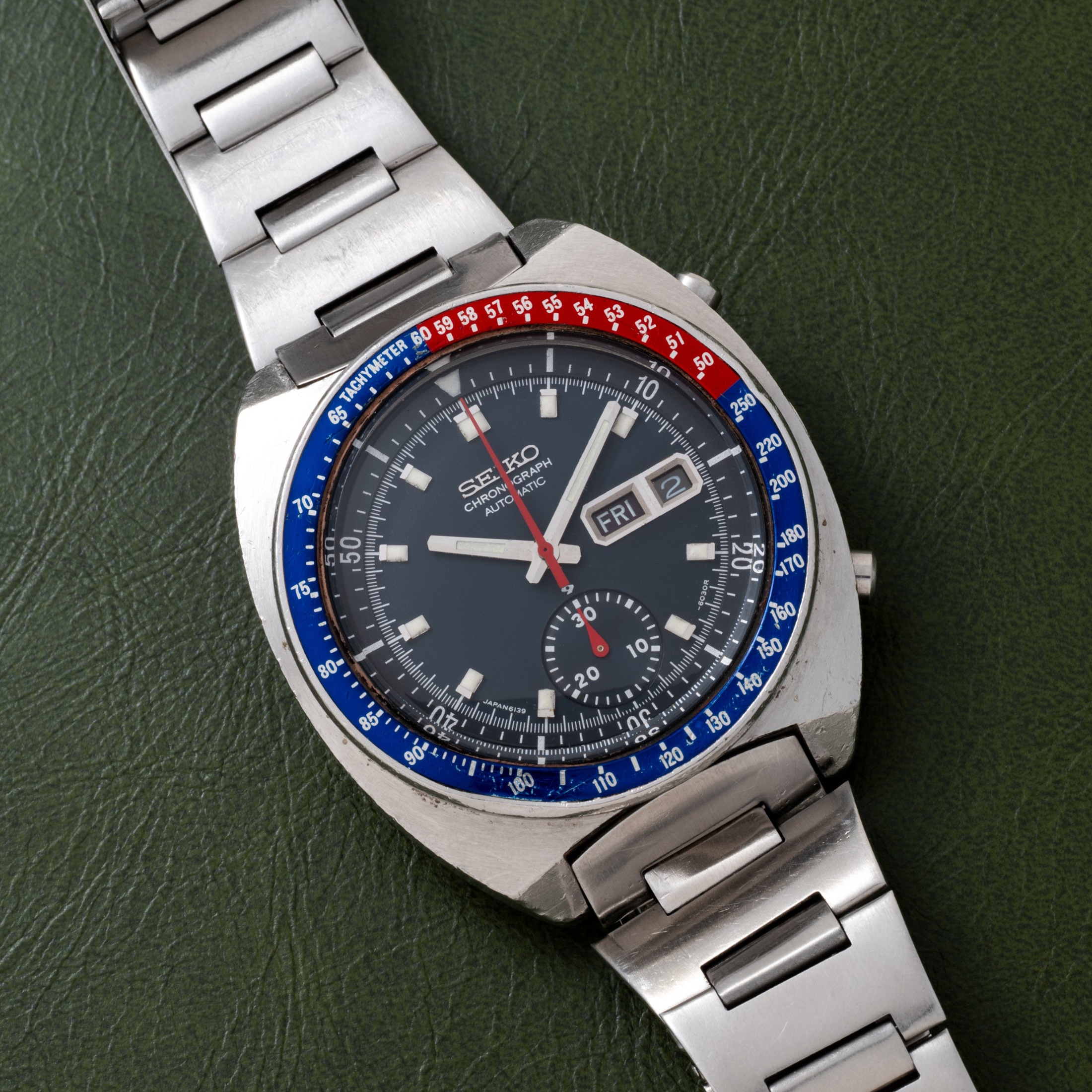 تصویر منبع؛ Seiko 'Blue Pogue' Chronograph Reference 6139-6002