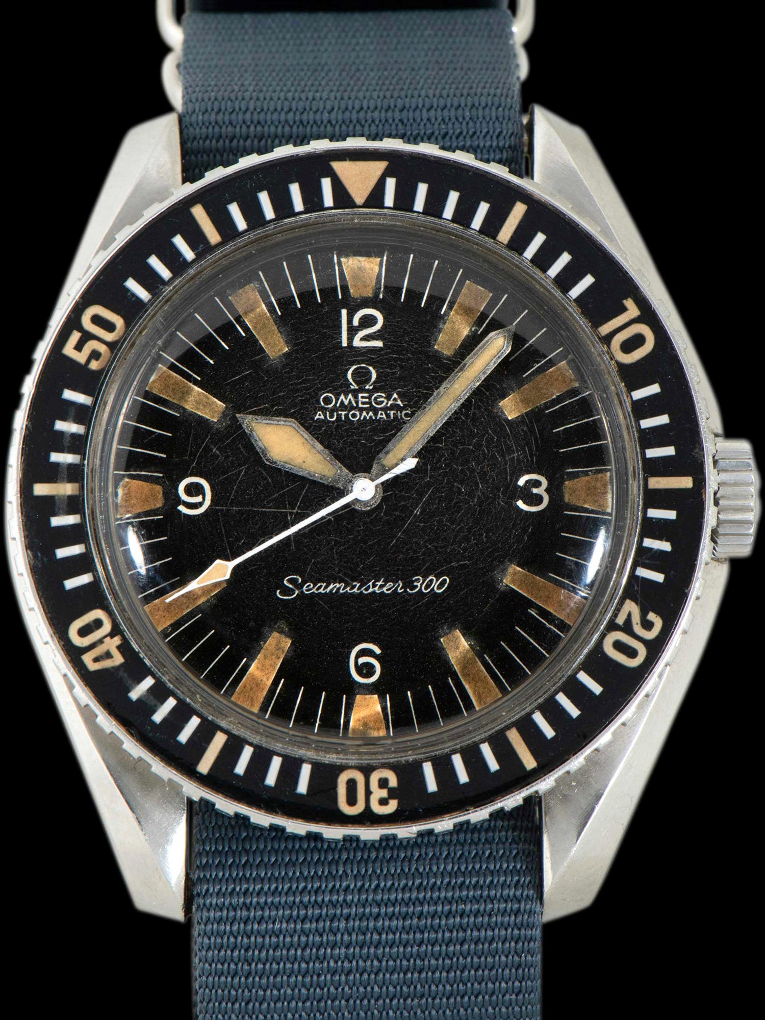 تصویر منبع؛ ساعت مچی نظامی Omega Seamaster 300 رفرنس 165.024 ارتش بریتانیا W10
